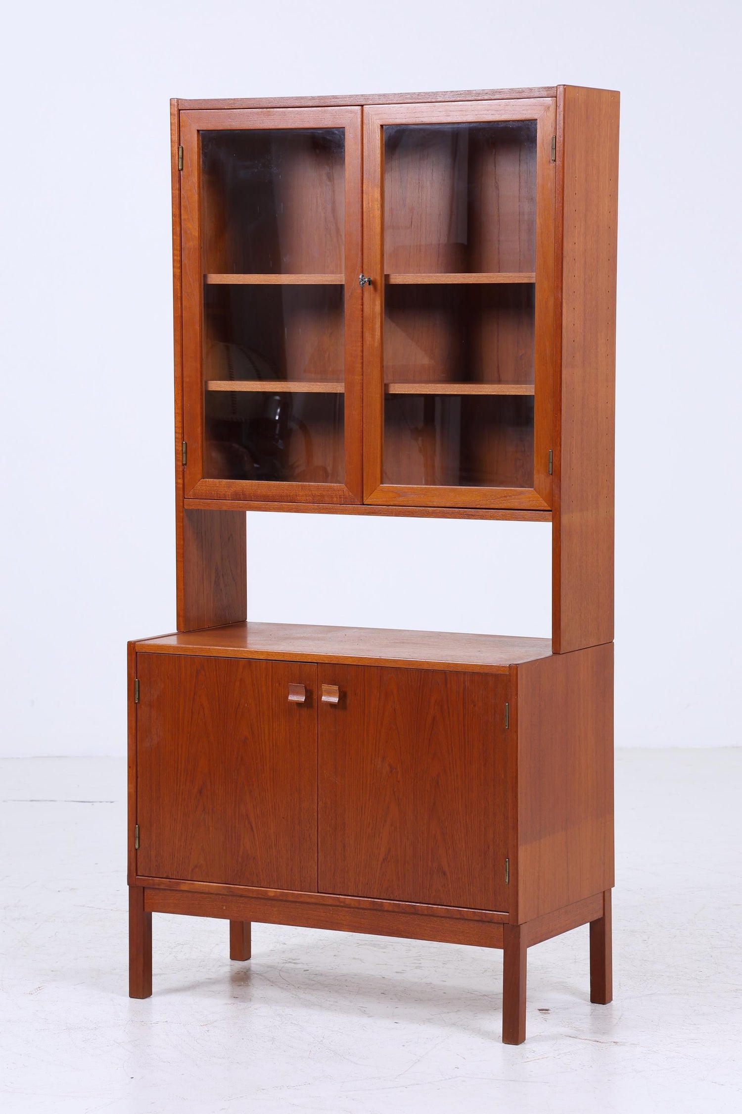 Wunderschönes Vintage Teak Regal | Mid Century Bücherregal mit Glastüren | 60er Jahre Retro Vitrine Holz Aufbewahrung