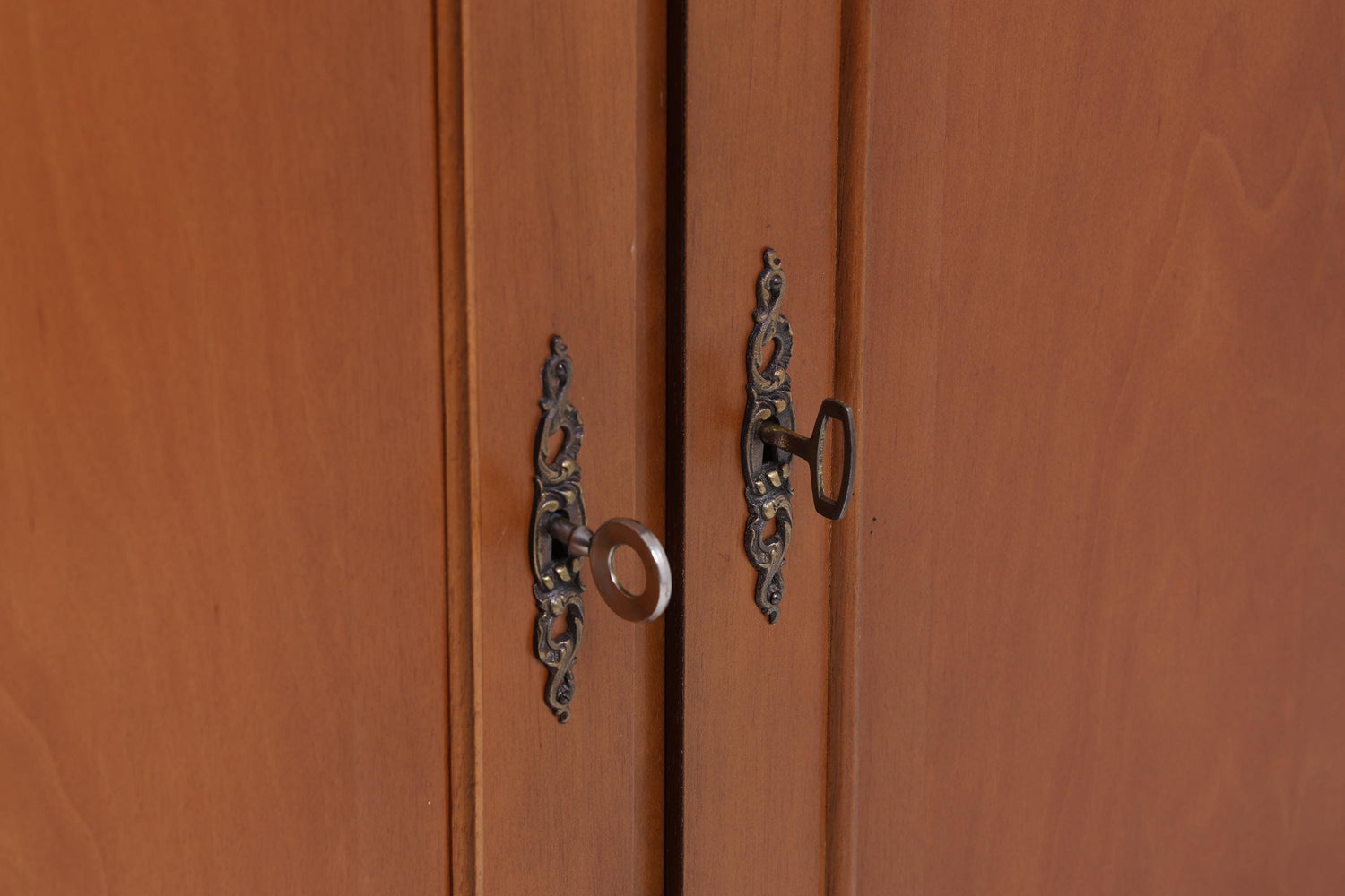 Vintage Louis XV Stil Schrank | Antik Stil Fächerschrank 20er 30er Jahre | Holz Aufbewahrung