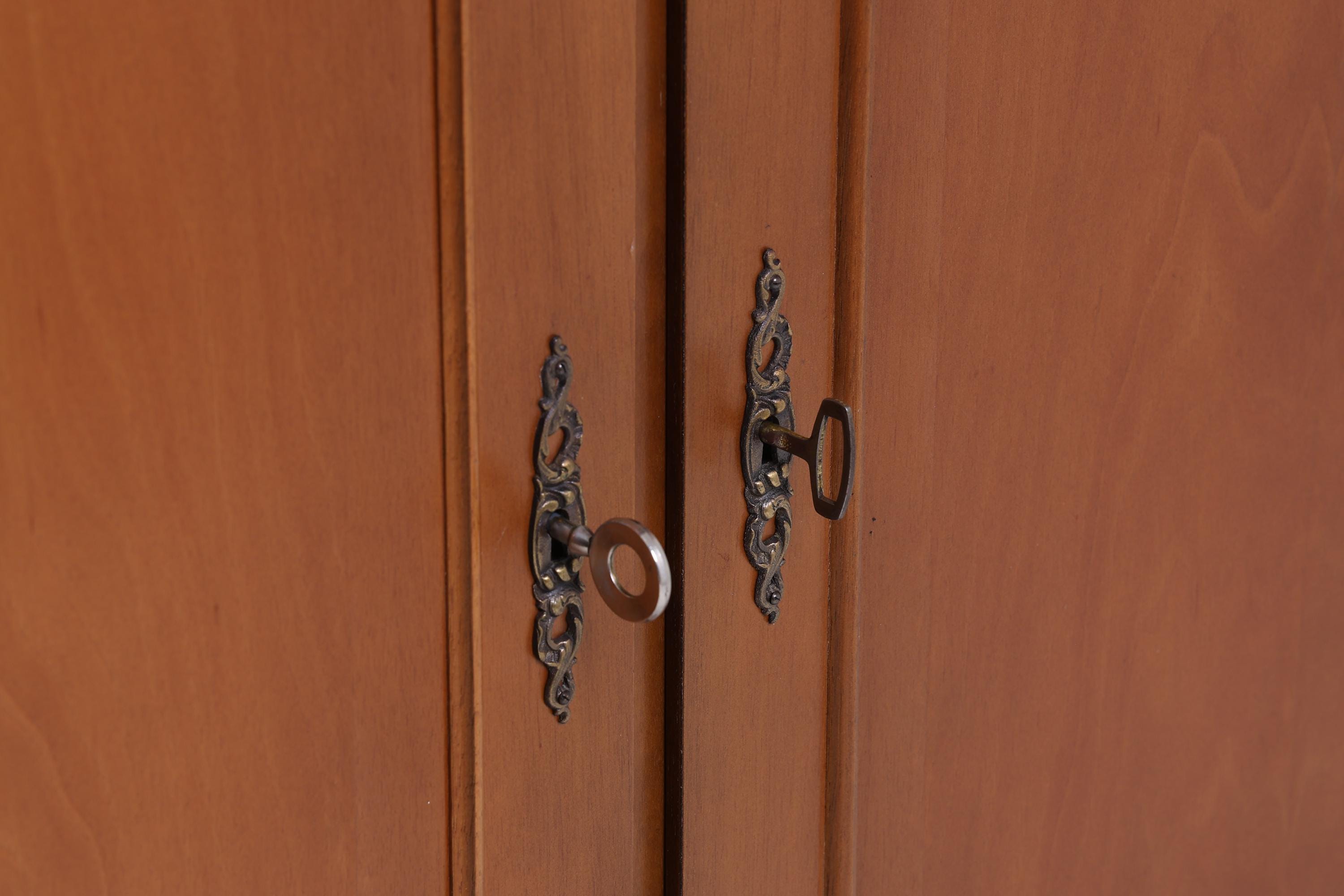 Vintage Louis XV Stil Schrank | Antik Stil Fächerschrank 20er 30er Jahre | Holz Aufbewahrung