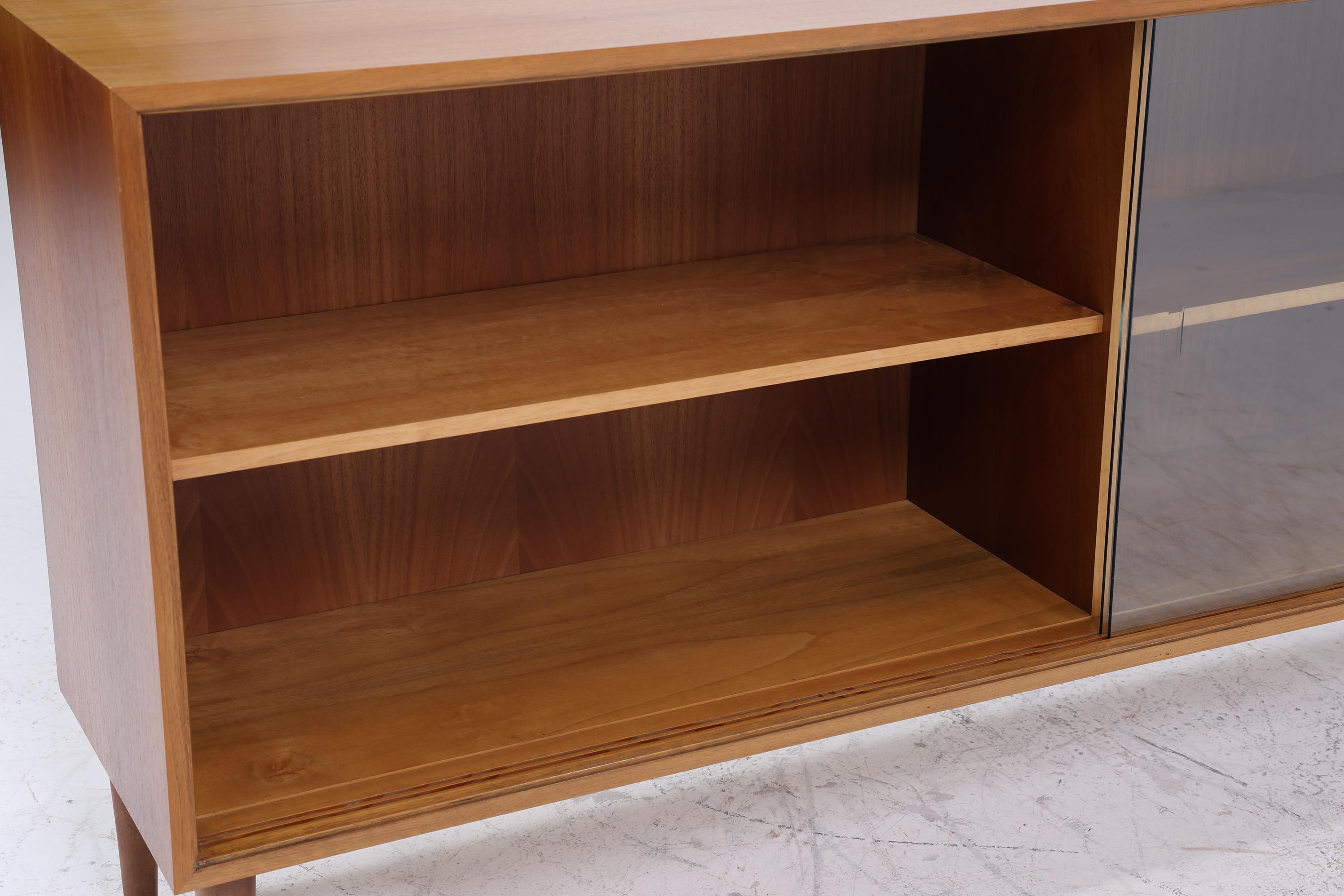 Vintage Glas Sideboard 60er Jahre |  Platon Serie by Lothar Wegner -  Mid Century Vitrine Holz Design 2/4
