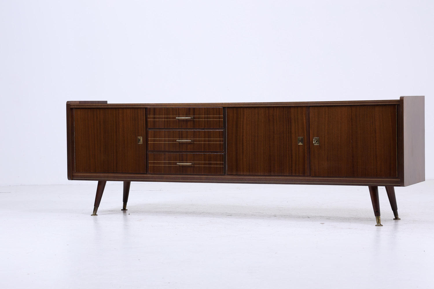 Dunkles Vintage Hochglanz Sideboard 60er Jahre | Mid Century Lowboard Anrichte mit Schubladen, Fächern Retro Holz Aufbewahrung