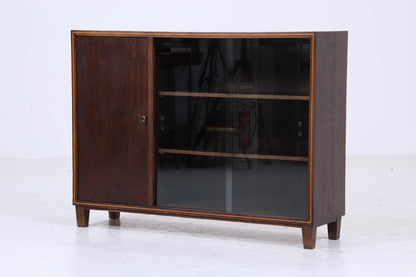 Dunkle Vintage Kommode mit Glastüren 60er Jahre | Mid Century Vitrine Flur Schrank | Retro 70er Holz