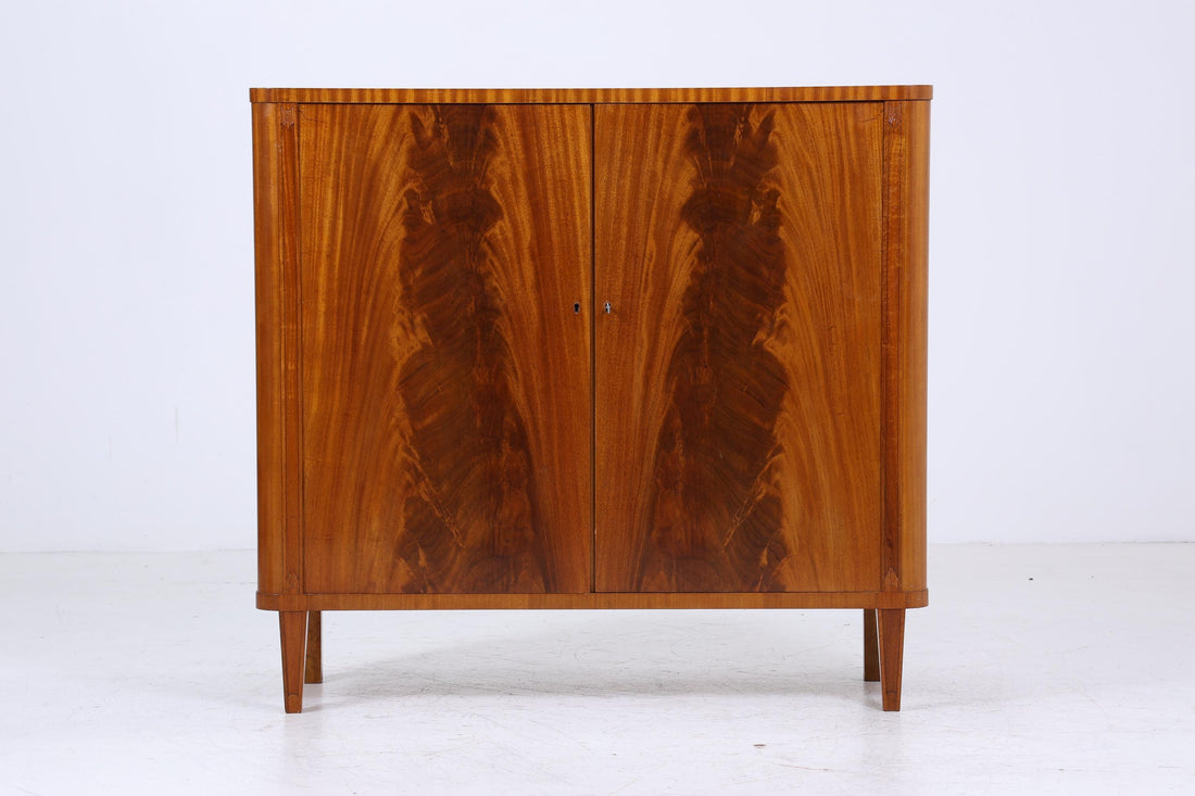 Vintage Wäscheschrank aus Holz | Mid-Century 50er Jahre Schrank mit toller Maserung | 60er Retro Fächerschrank
