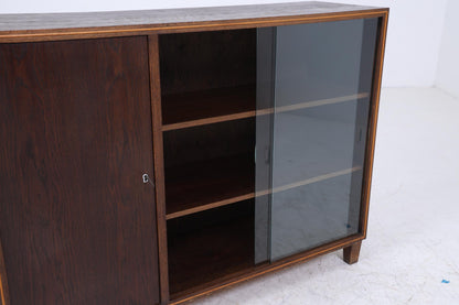 Dunkle Vintage Kommode mit Glastüren 60er Jahre | Mid Century Vitrine Flur Schrank | Retro 70er Holz