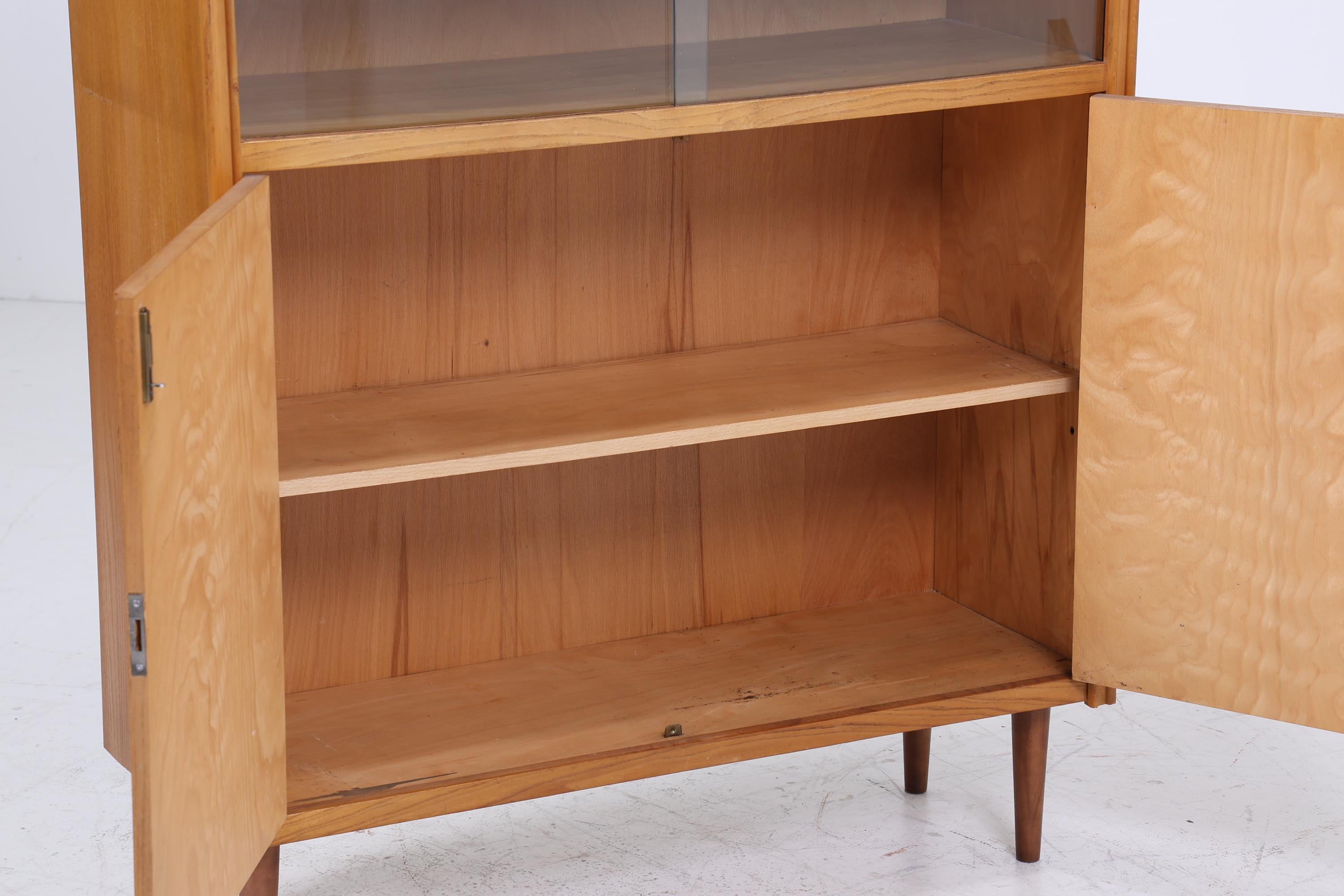 Vintage Vitrine 60er Jahre | Mid Century Glas Schrank Retro Regal Holz Aufbewahrung