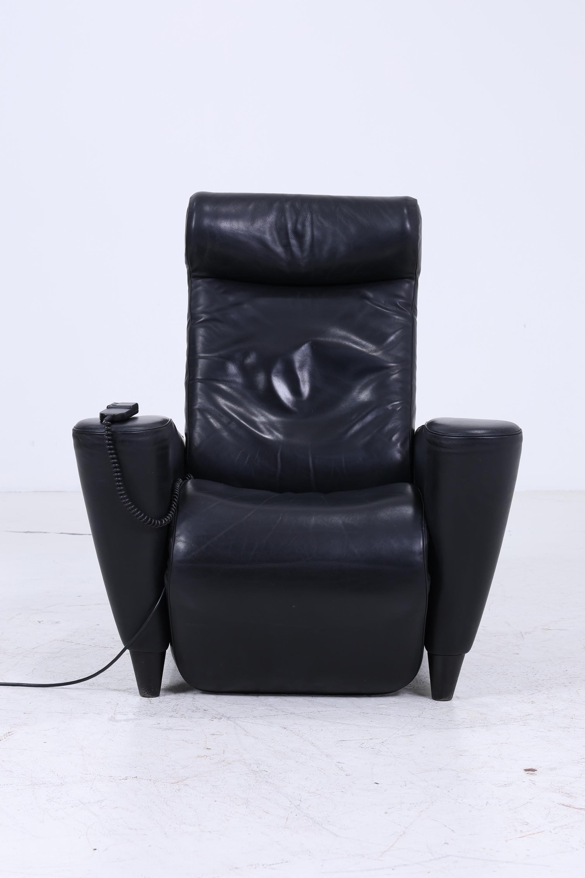 Vintage Leder Sessel mit elektrischer Verstellfunktion | Retro Chair Sessel Schwarz