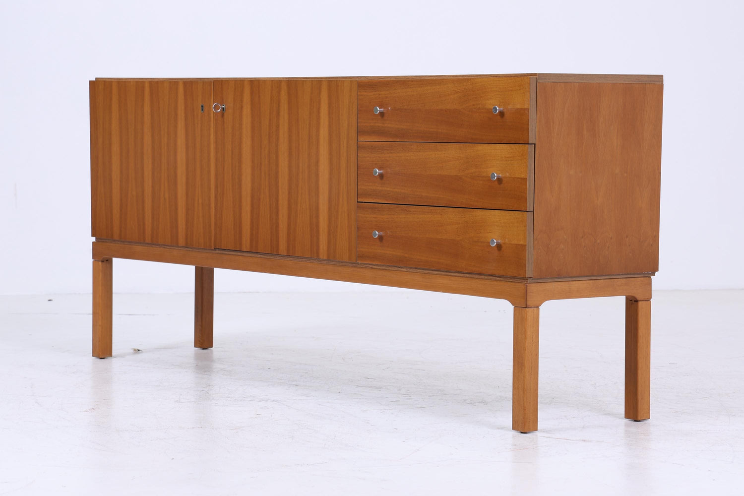 Vintage Nussbaum Palette Sideboard 60er Jahre | Mid Century TV Board mit Fächern &amp; Schubladen Retro Holz Aufbewahrung