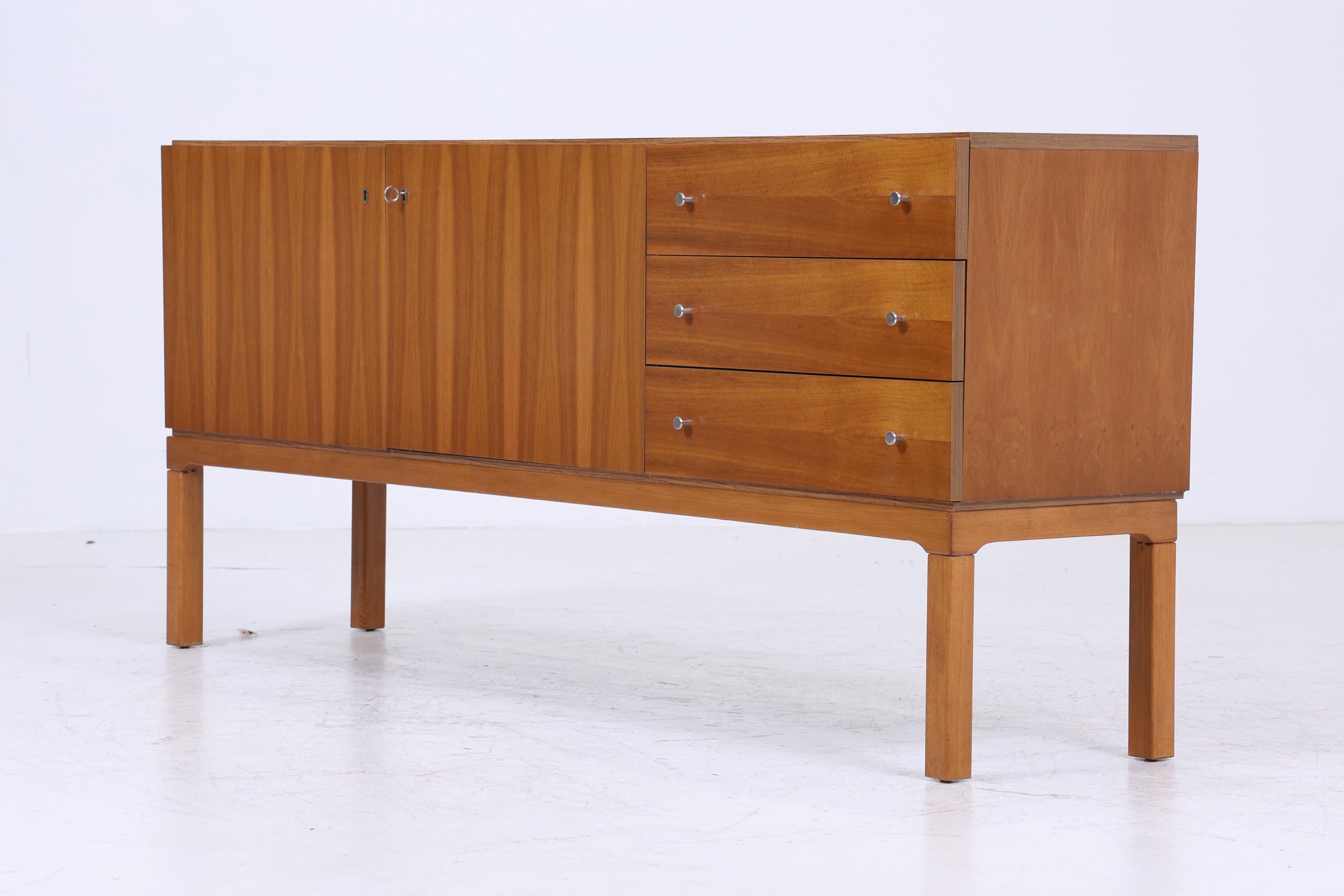 Vintage Nussbaum Palette Sideboard 60er Jahre | Mid Century TV Board mit Fächern &amp; Schubladen Retro Holz Aufbewahrung