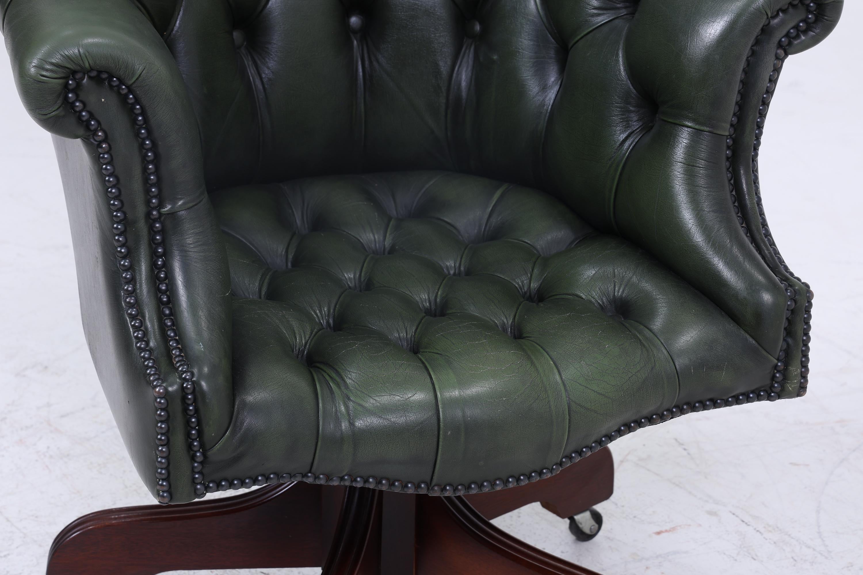 Antik Chesterfield Leder Sessel mit Rollen | Vintage Lounge Chair Sessel Retro