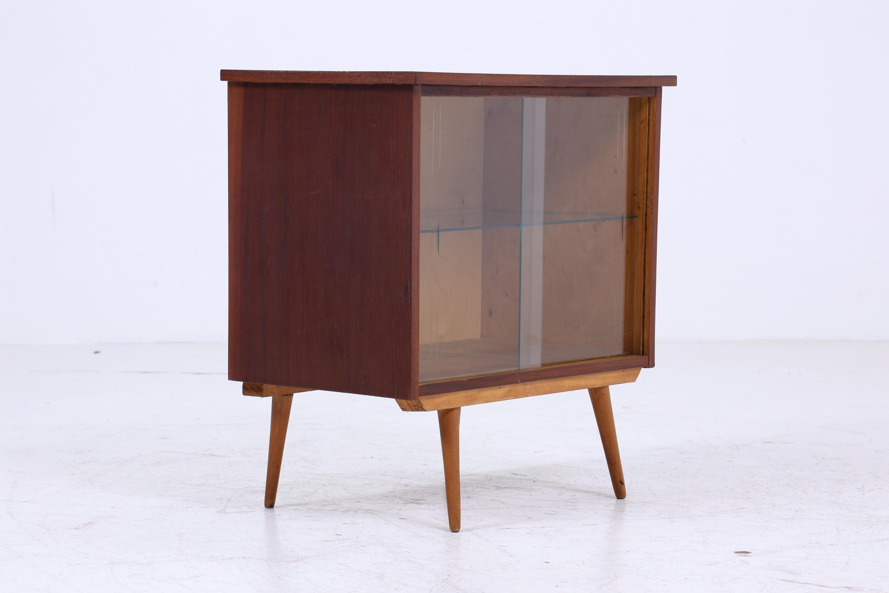 Vintage Mini Kommode mit Glastüren 60er Jahre | Mid Century Vitrine Flur Schrank | Retro 70er Holz
