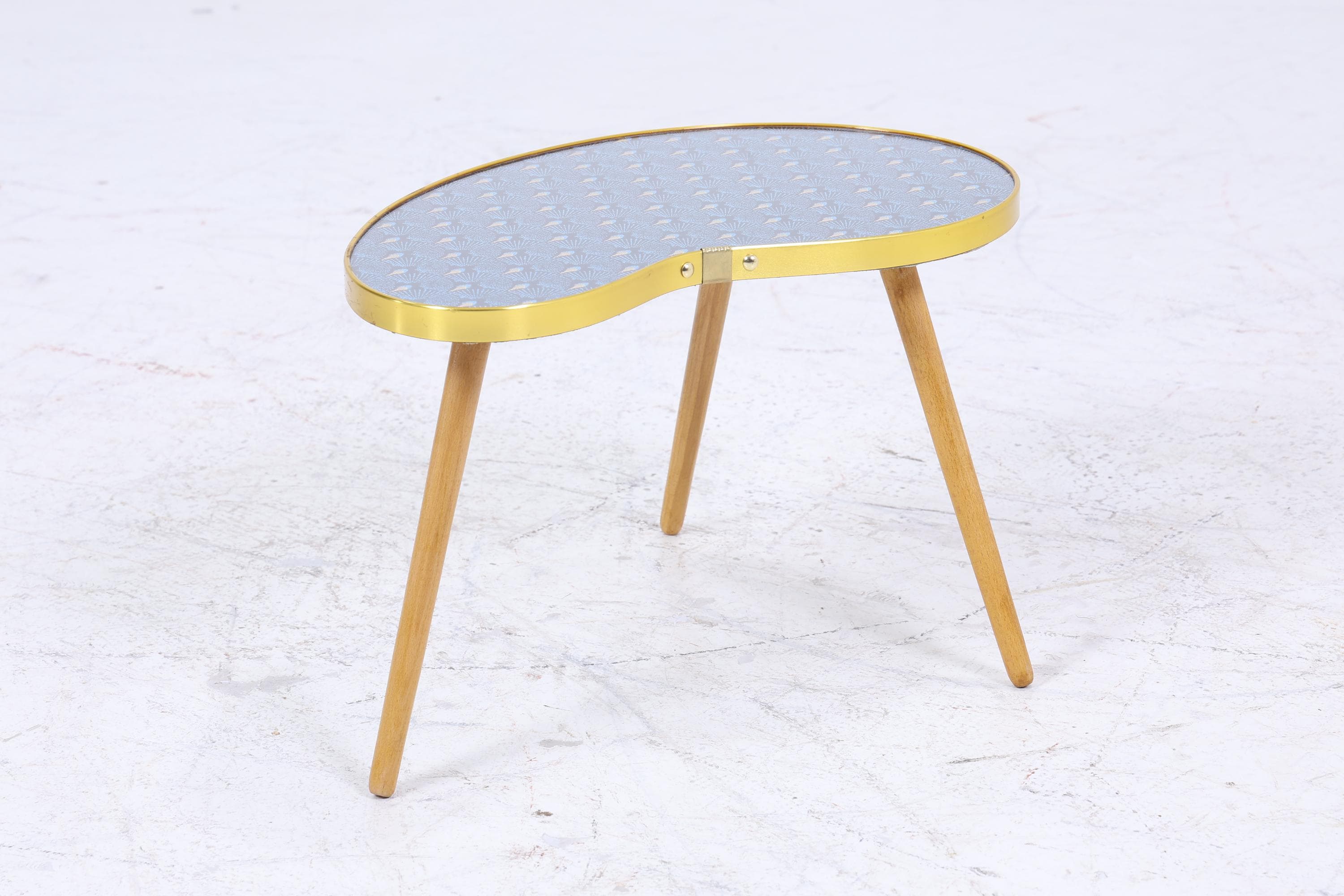 Vintage Nierentisch mit Pfauen Muster | Mid Century Blumentisch | Beistelltische Blau 60er Jahre