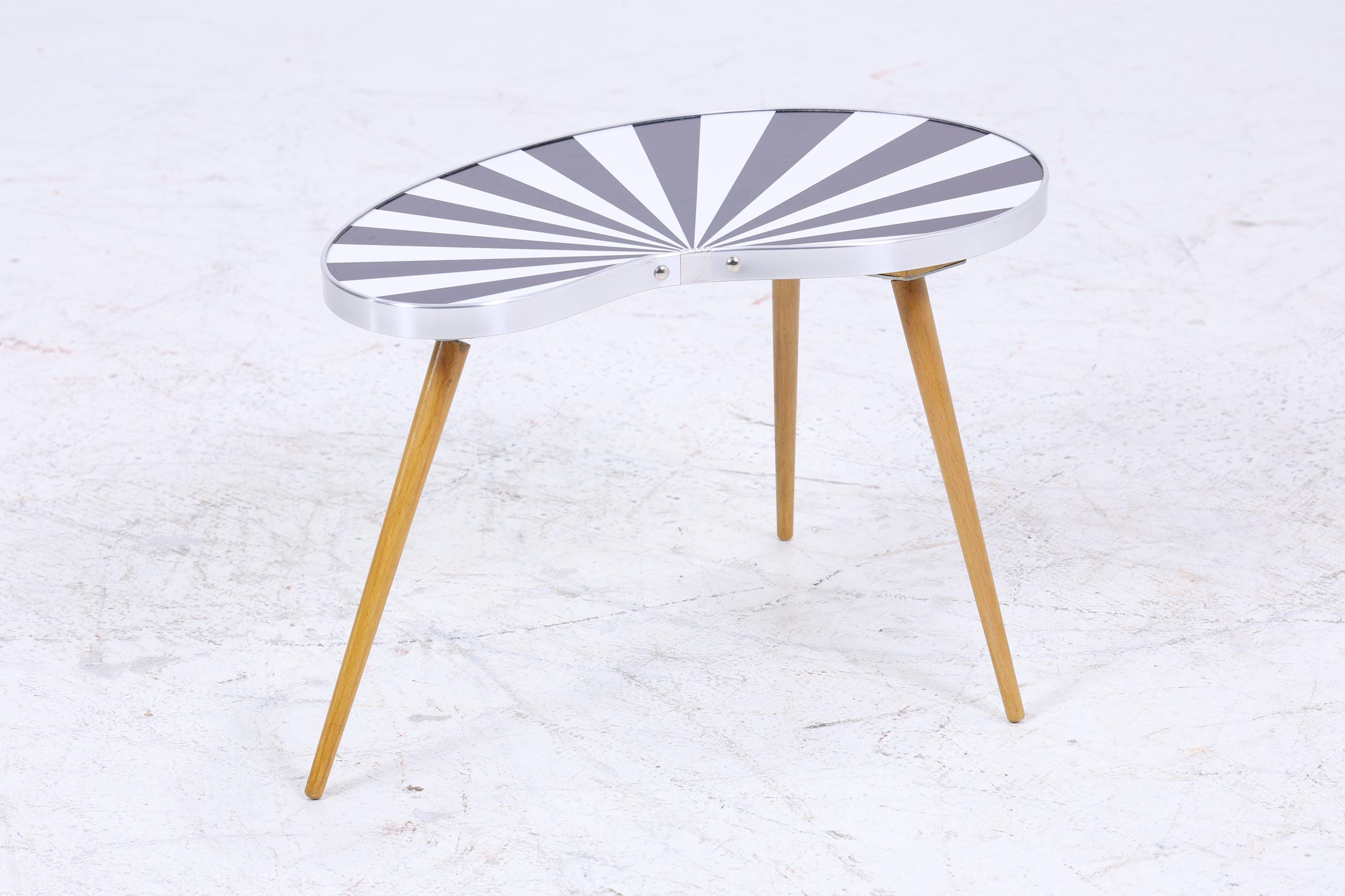 Vintage Nierentisch | Mid Century Blumentisch | Beistelltische Muster Schwarz Weiß 60er Jahre