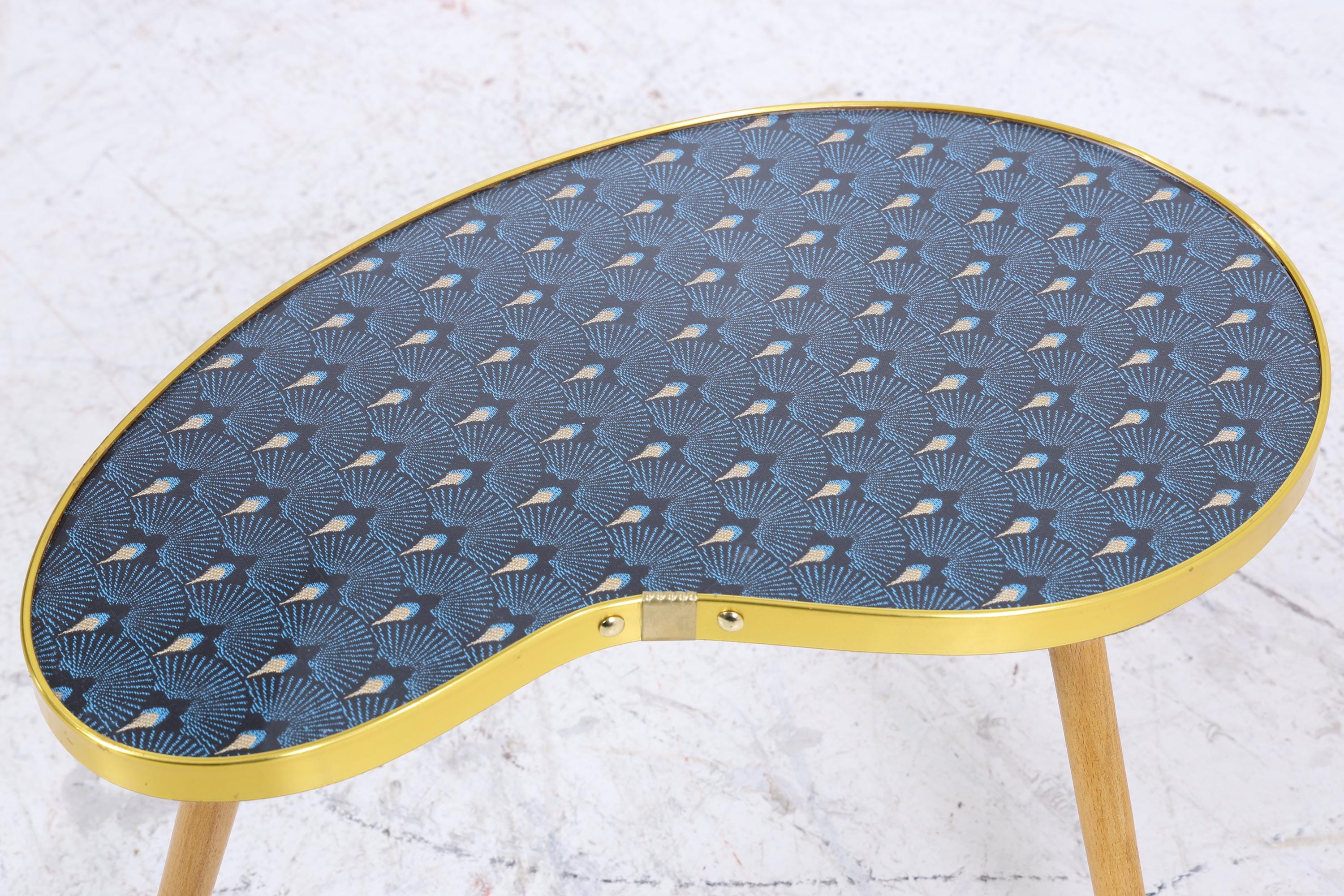 Vintage Nierentisch mit Pfauen Muster | Mid Century Blumentisch | Beistelltische Blau 60er Jahre