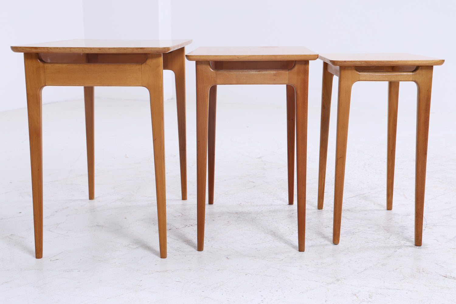 Vintage Satztische 60er Jahre | Mid Century Couchtische | 3 Beistelltische 60er Jahre Eckig Holz