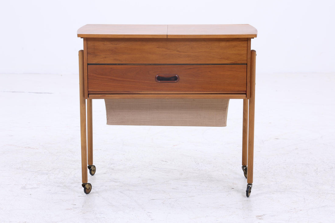 Vintage Nähkästchen mit Korb 60er Jahre  | Mid Century Holz Nähkasten auf Rollen mit Schublade Aufbewahrung