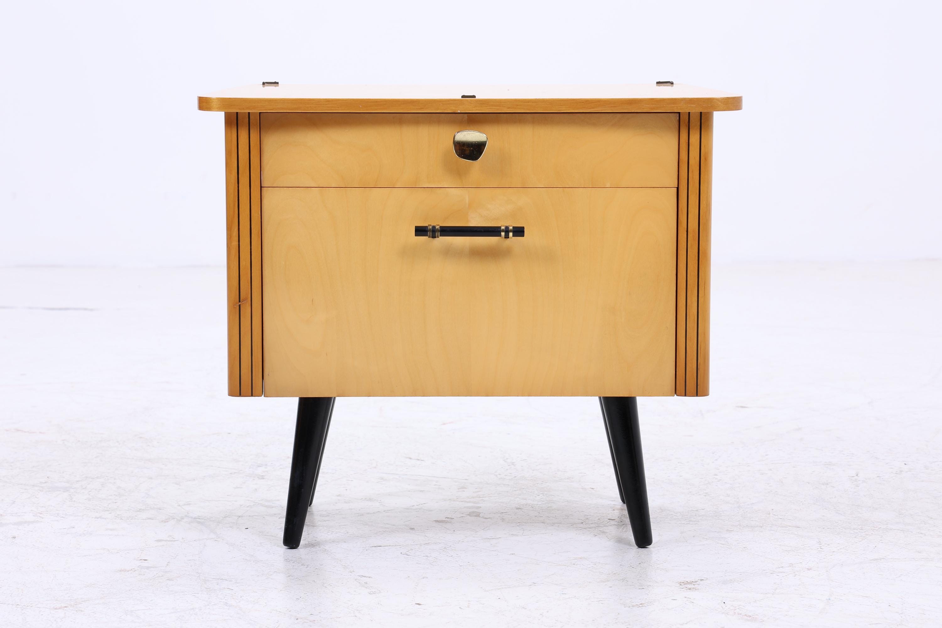 2er Set Vintage Nachttische der 60er | Mid Century Mini Kommode mit Klappe &amp; Schublade | Stilvolle Holz Aufbewahrung Schlafzimmer Beige