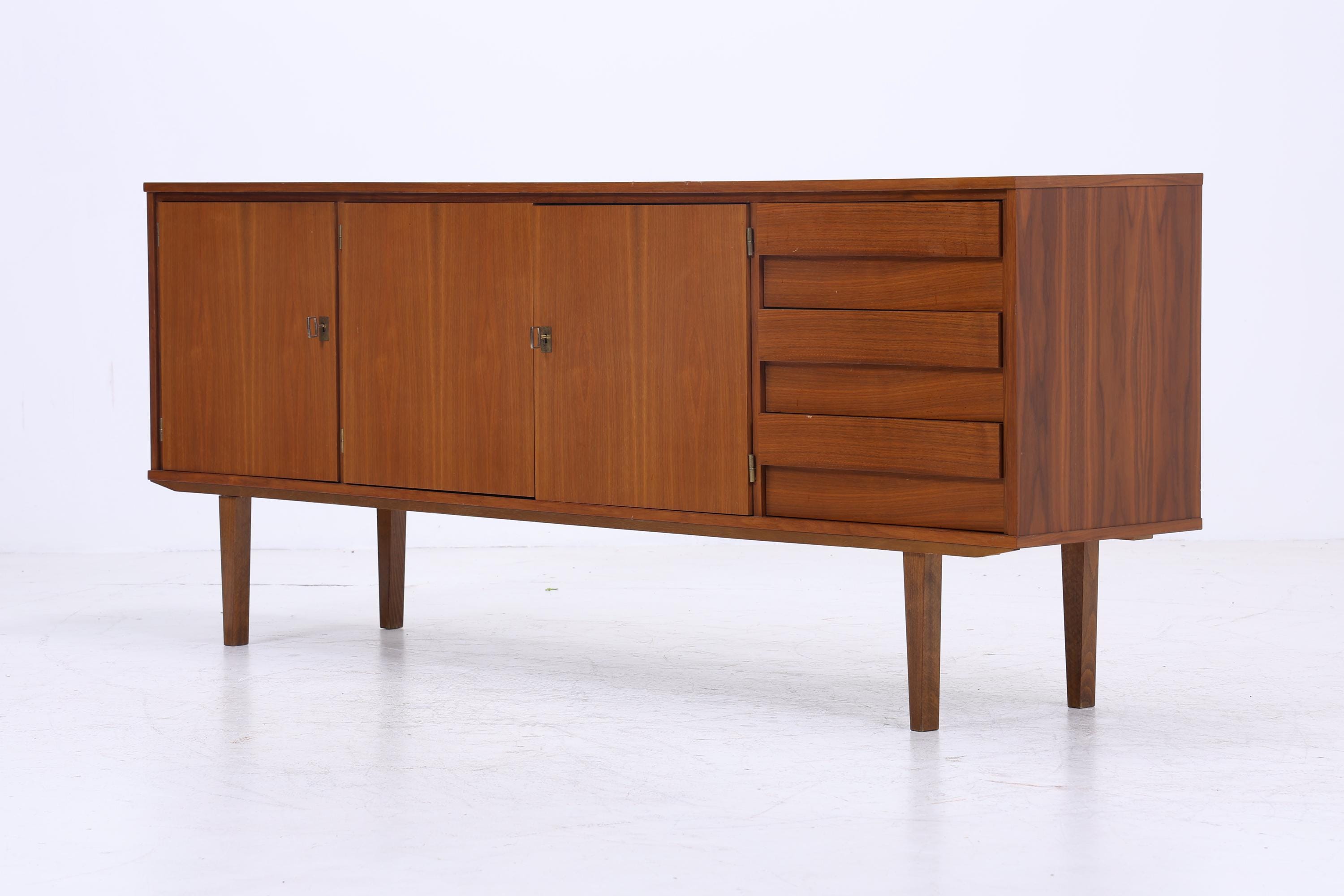 Vintage Nussbaum Sideboard 60er Jahre | Mid Century TV Board mit Schubladen &amp; Fächern Holz Aufbewahrung Anrichte