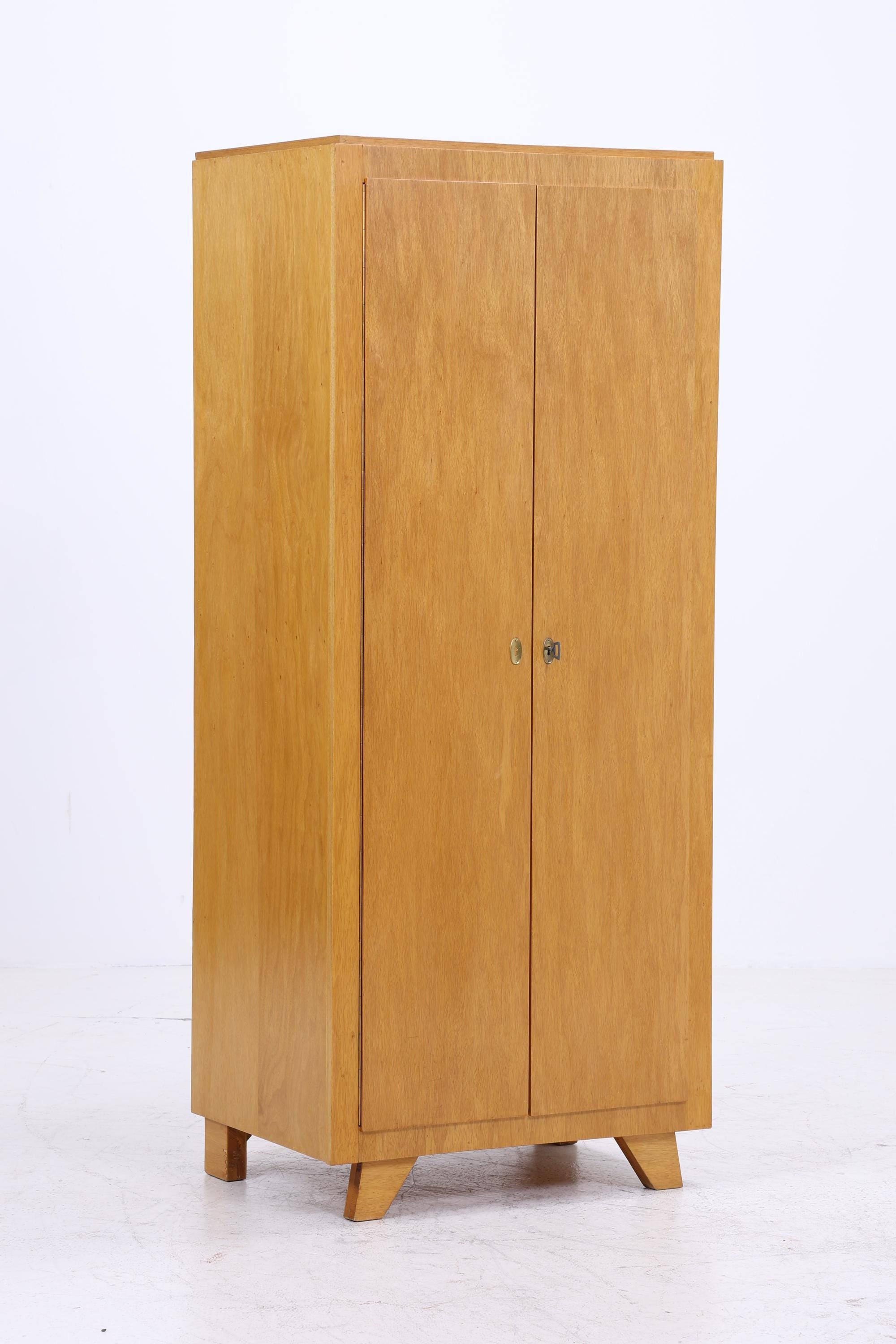 Schmaler Vintage Kleiderschrank | Mid Century Wäscheschrank | 60er Jahre Schrank | mit 1 Kleiderstange