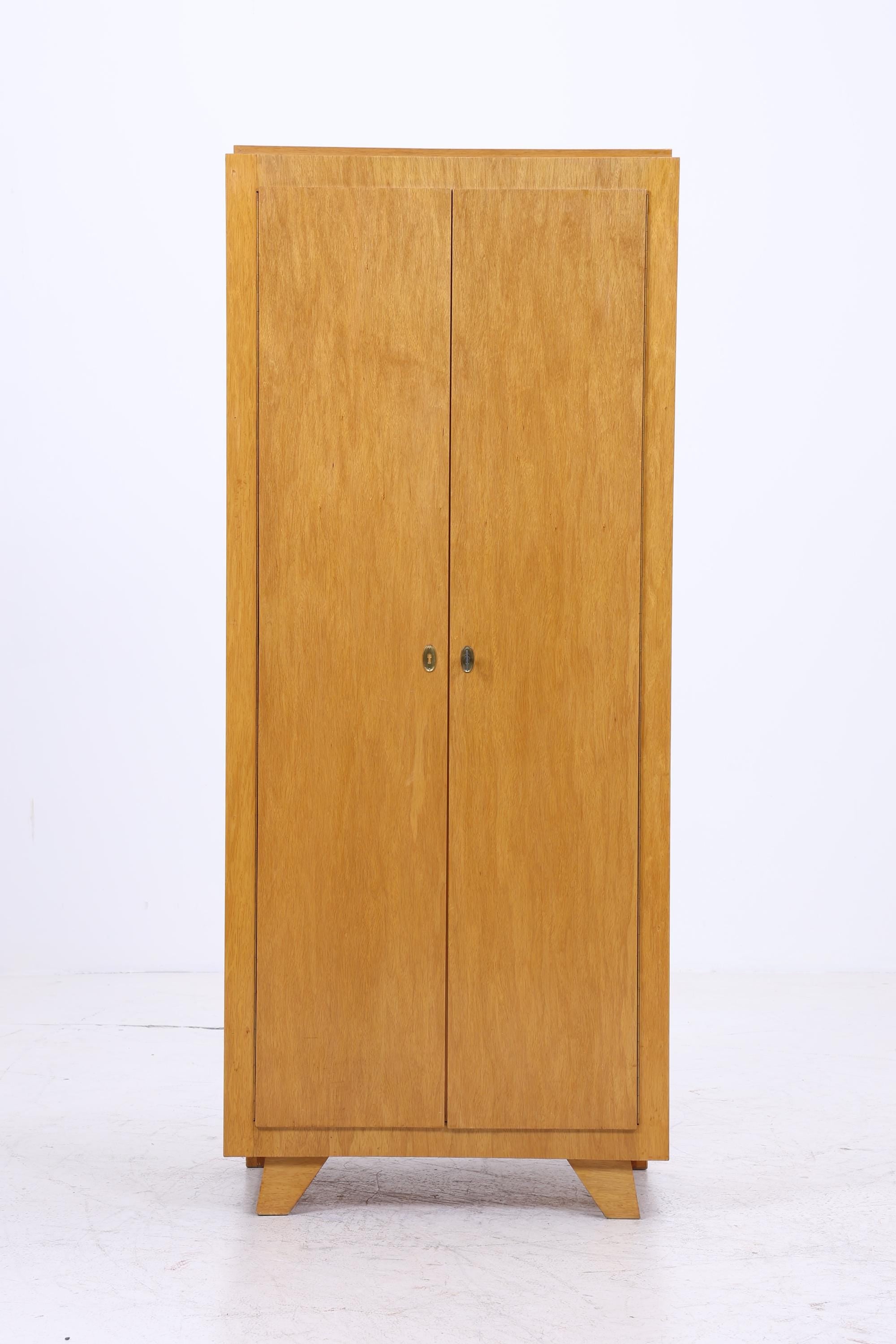 Schmaler Vintage Kleiderschrank | Mid Century Wäscheschrank | 60er Jahre Schrank | mit 1 Kleiderstange
