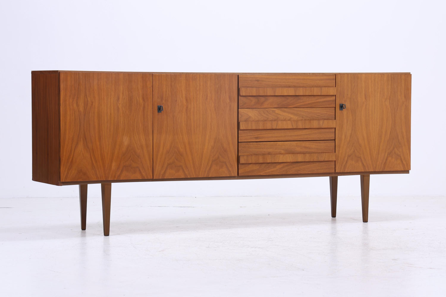 Vintage Nussbaum Sideboard 60er Jahre | Mid Century TV Board mit Schubladen &amp; Fächern Holz Aufbewahrung Anrichte