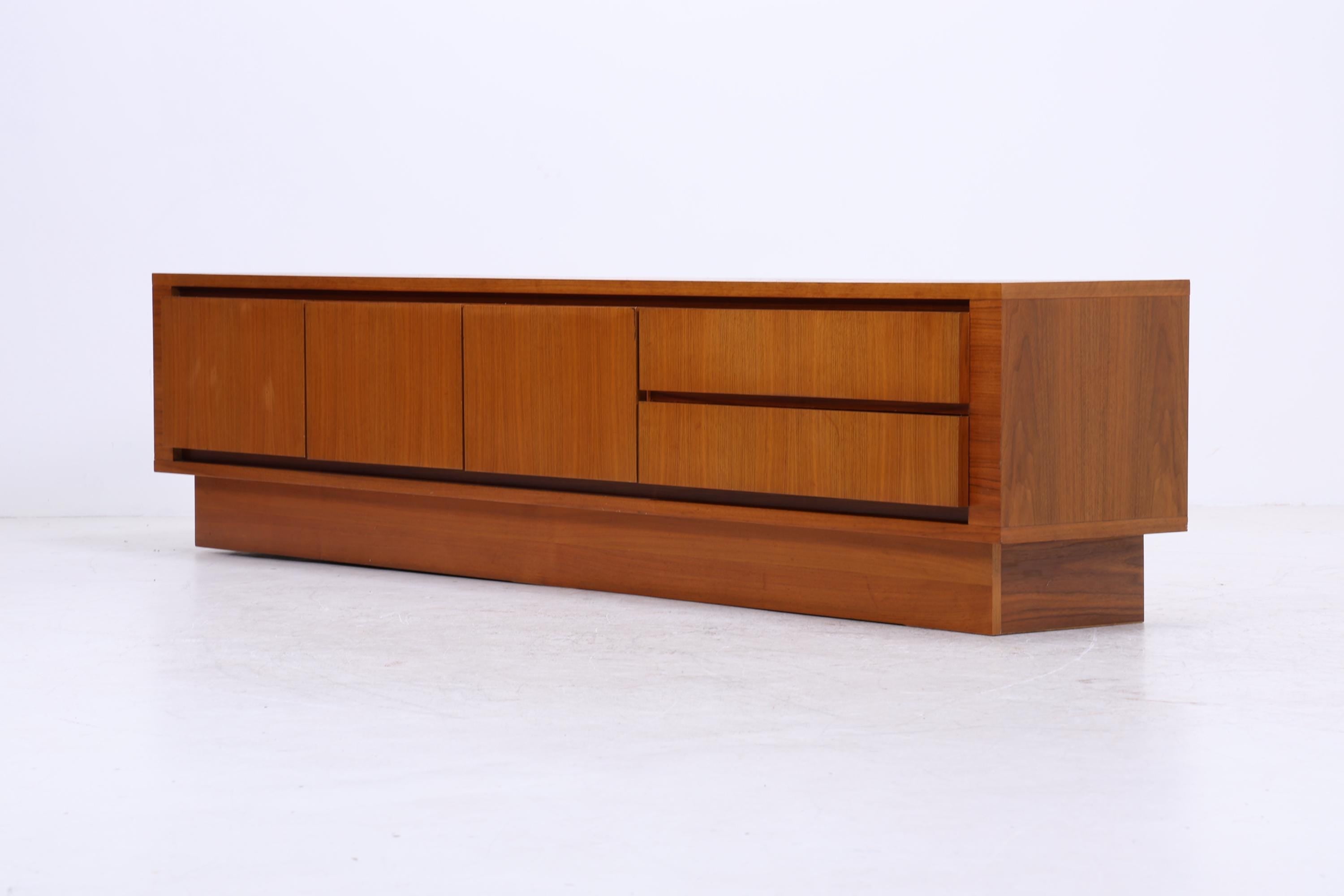 Vintage Teak Lowboard 60er Jahre | Mid Century Sideboard mit Schubladen &amp; Fächern Holz Aufbewahrung