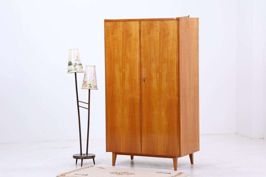Vintage Kleiderschrank | Mid Century Hochglanz Wäscheschrank | 60er Jahre Schrank | mit Kleiderstange