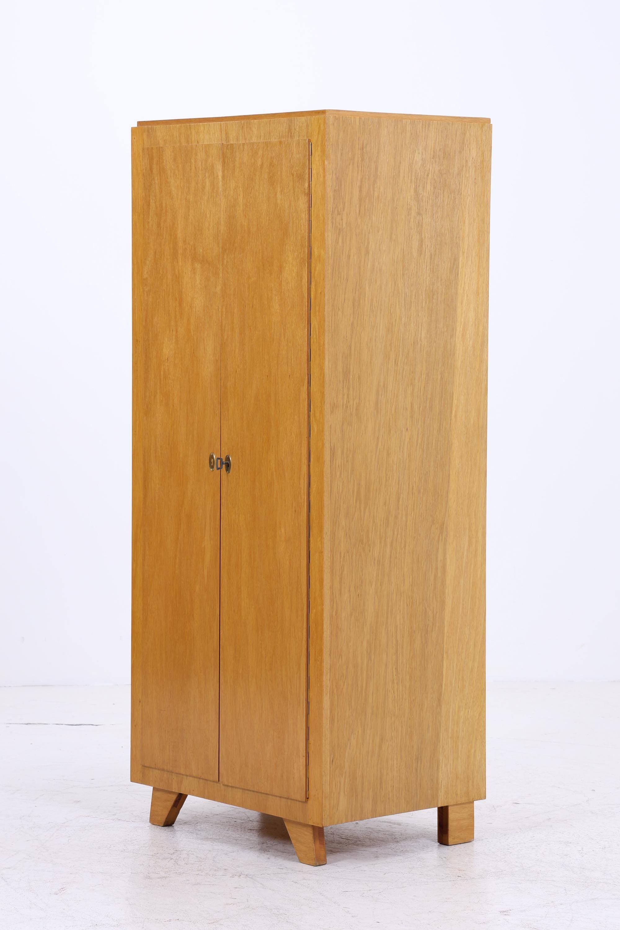Schmaler Vintage Kleiderschrank | Mid Century Wäscheschrank | 60er Jahre Schrank | mit 1 Kleiderstange