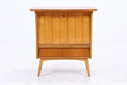 Kleiner Vintage Eiche Barschrank der 60er Jahre | Mid Century Bar Kommode im Retro-Look der 70er