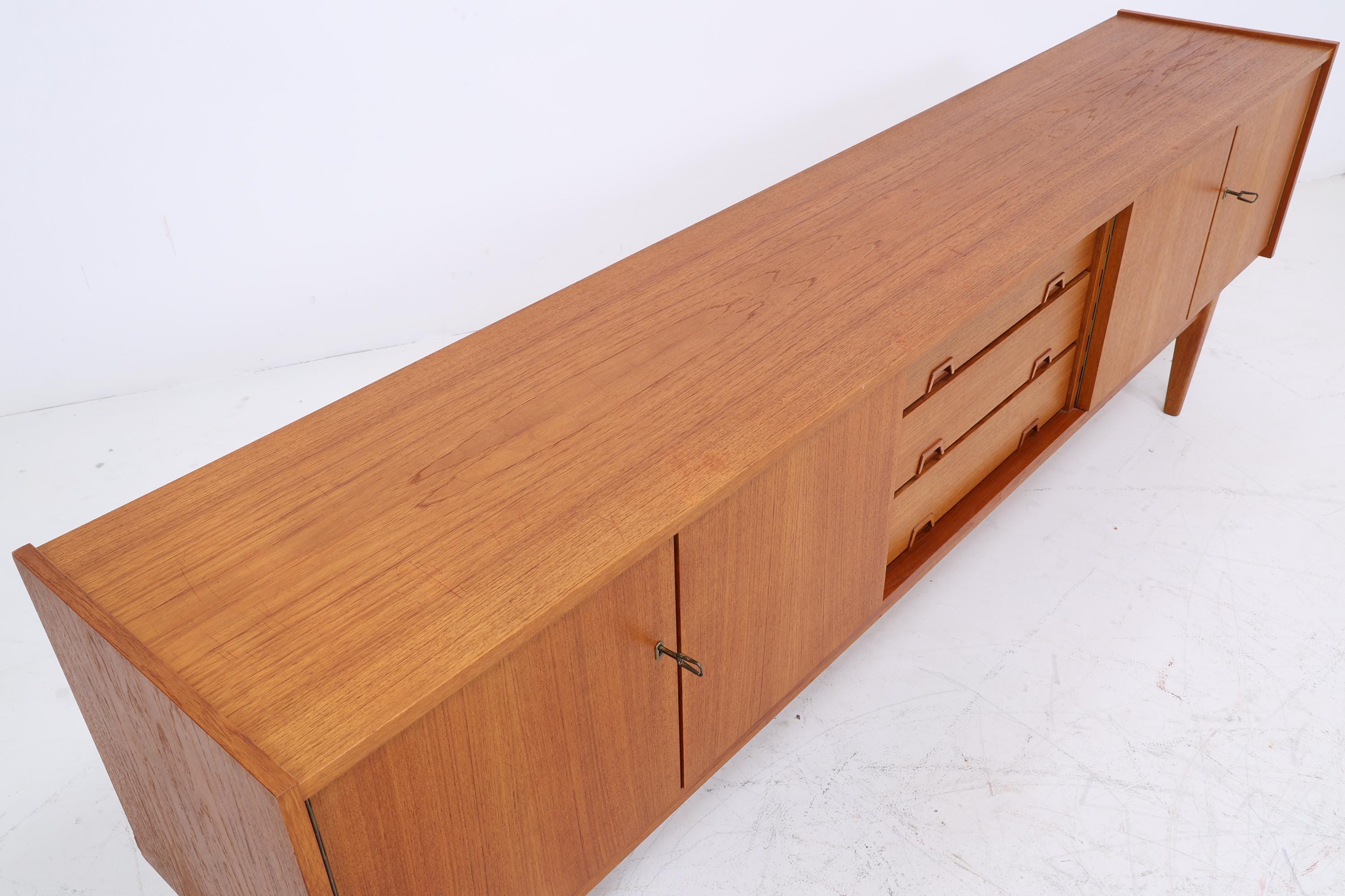 Vintage Teak Sideboard 60er Jahre | Danish Design Mid Century Anrichte mit Schubladen &amp; Fächern Retro Holz Aufbewahrung