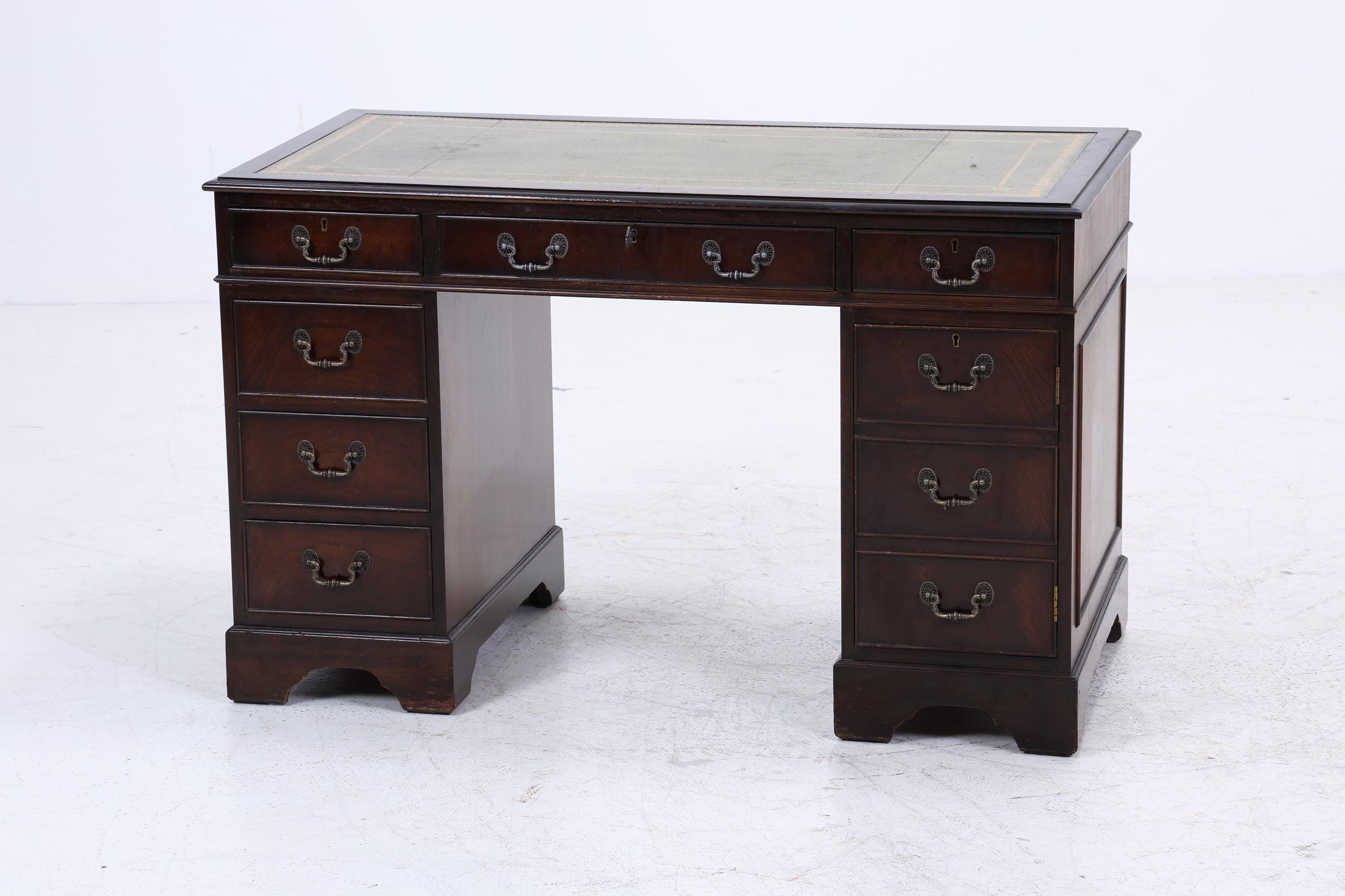 Antik Schreibtisch | Vintage Mahagoni Bürotisch | Executive Desk aus Holz | Office Furniture