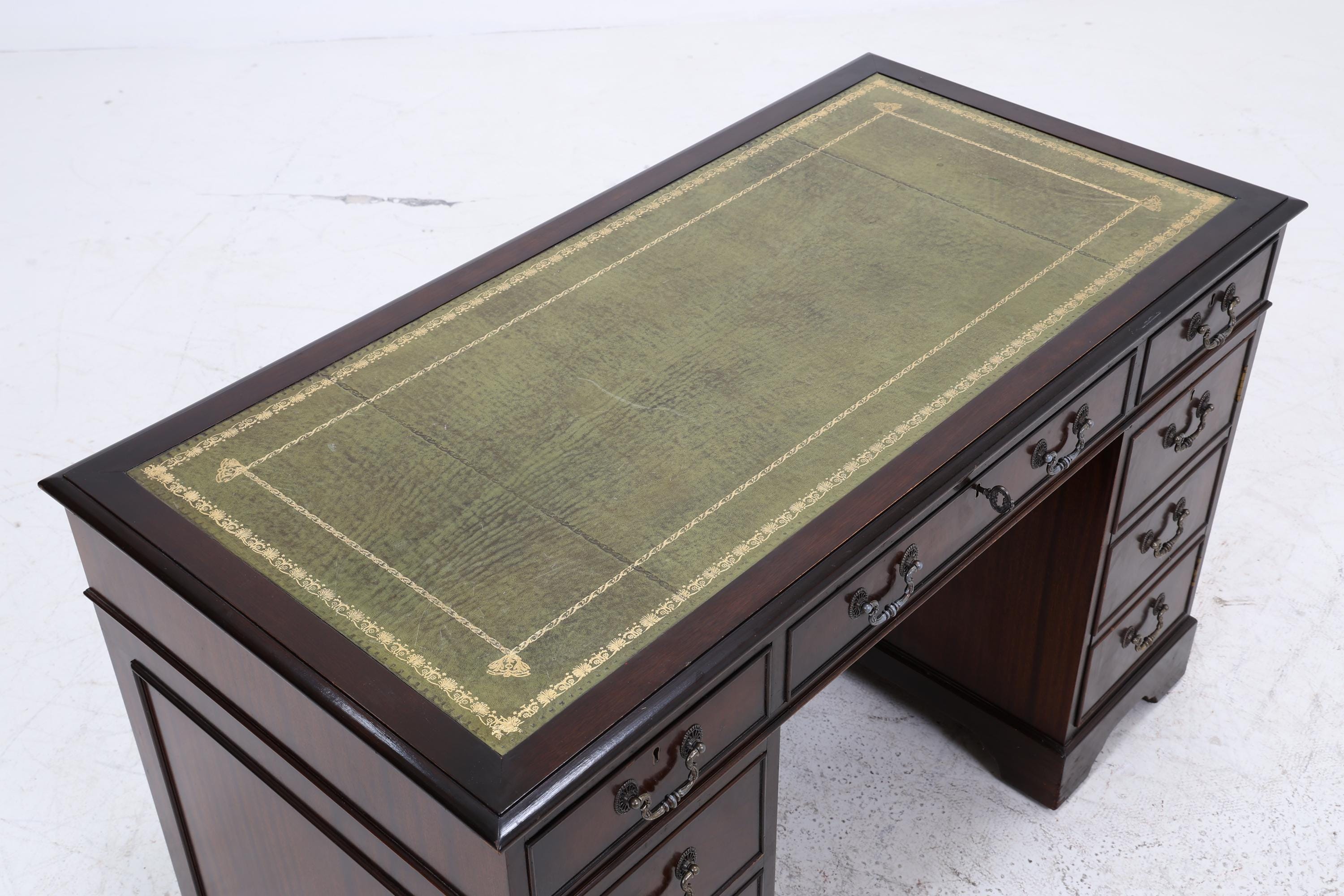 Antik Schreibtisch | Vintage Mahagoni Bürotisch | Executive Desk aus Holz | Office Furniture