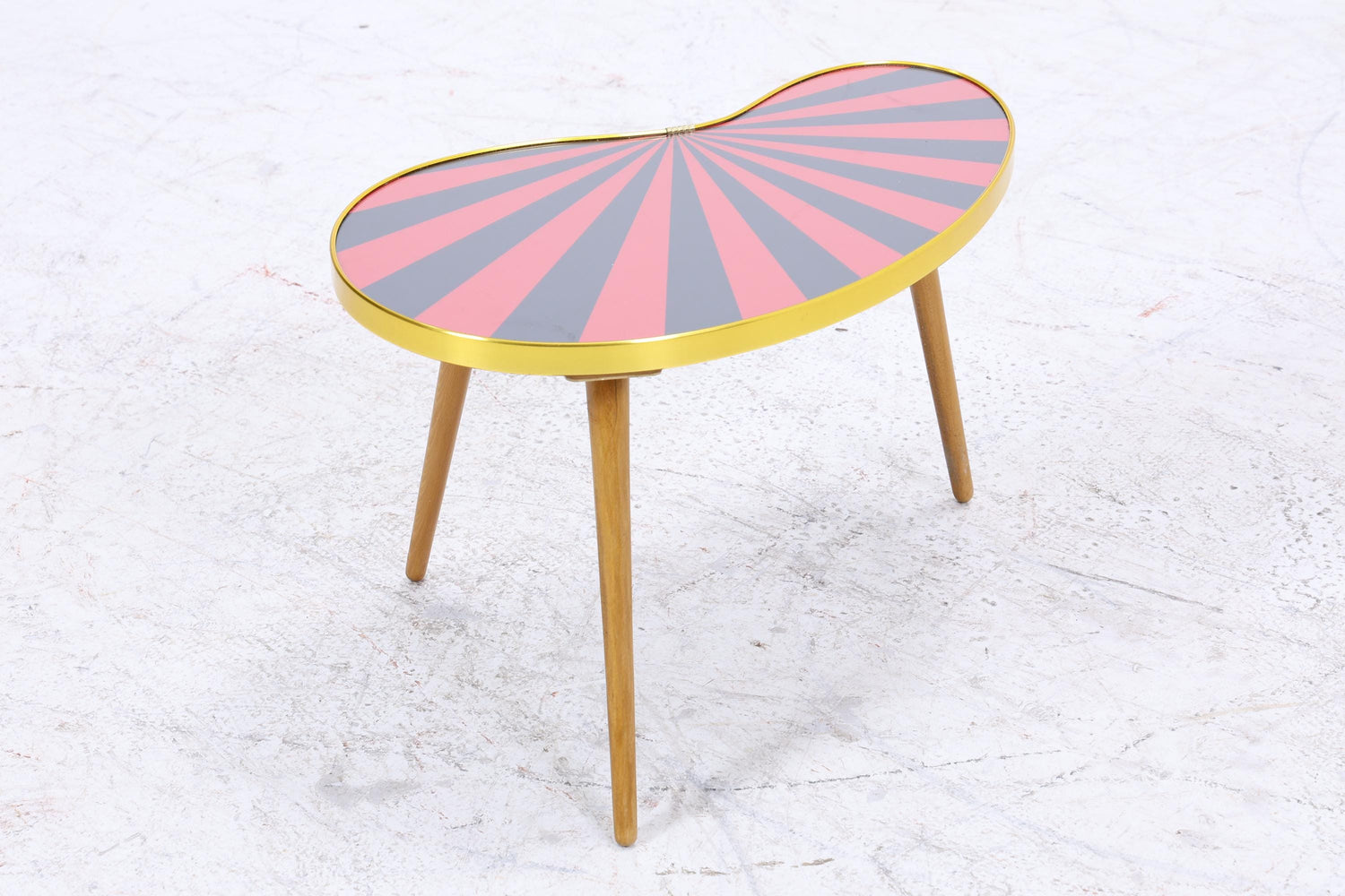 Vintage Nierentisch mit Muster | Mid Century Blumentisch | Beistelltische Schwarz Rot 60er Jahre