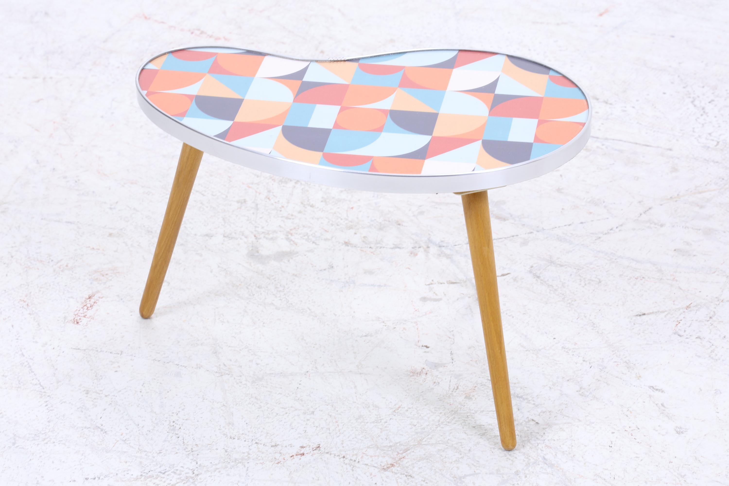 Vintage Nierentisch mit Muster | Mid Century Blumentisch | Beistelltische 60er Jahre