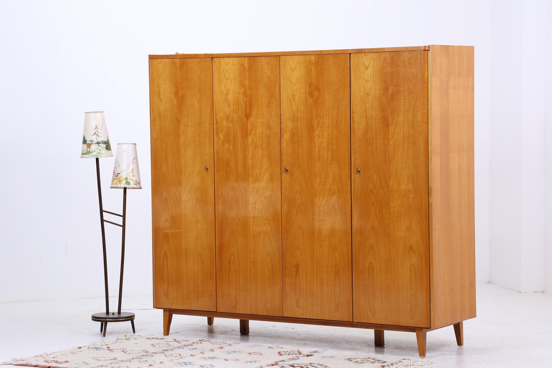 Wunderschöner Vintage Kleiderschrank | Mid Century Wäscheschrank | 60er Jahre Schrank | mit Kleiderstange &amp; Fächern