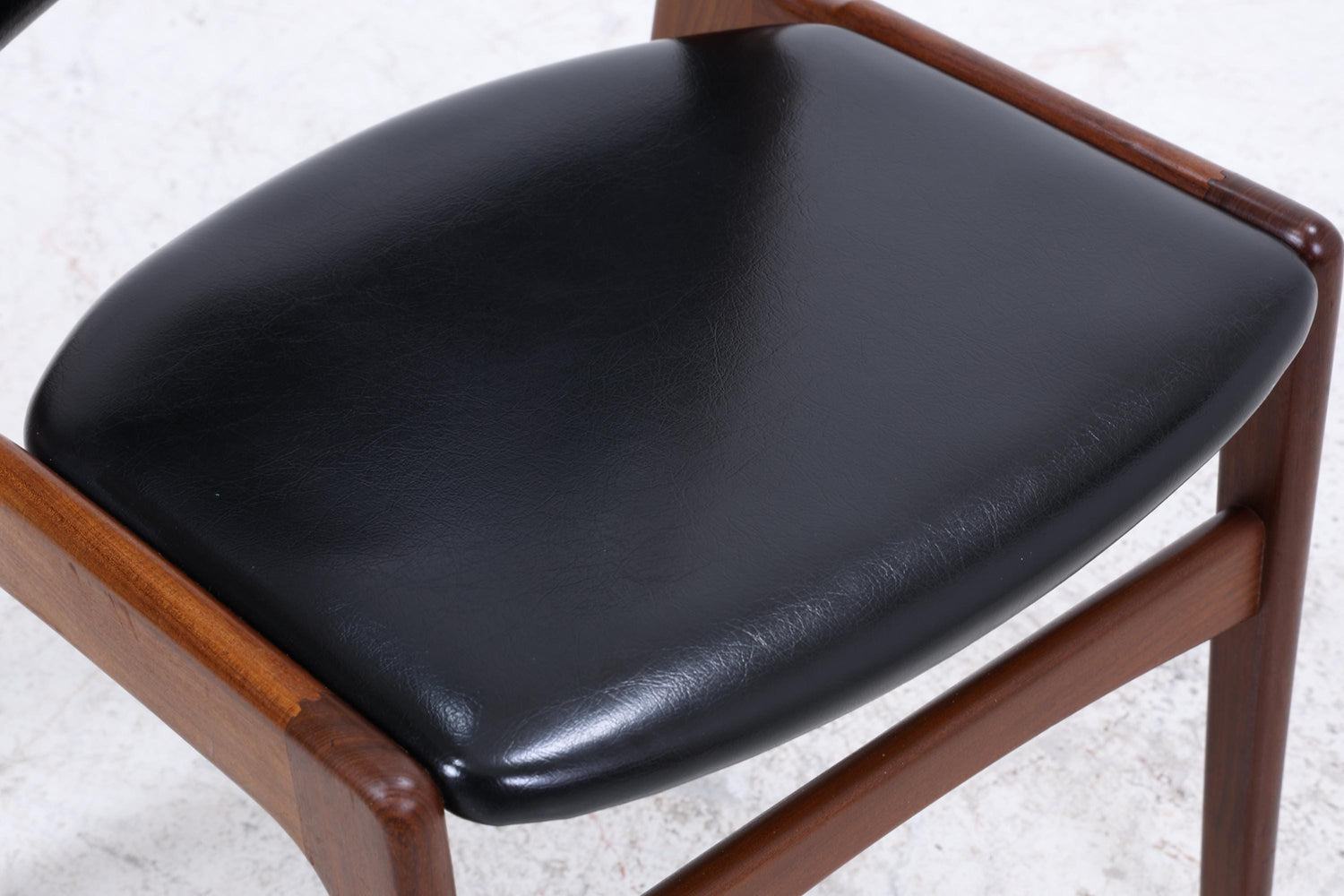 4er Set Teak Stühle von Erik Buch &quot;Modell 89&quot; | Mid Century Danish Design Leder Optik Stuhl | Vintage Designer