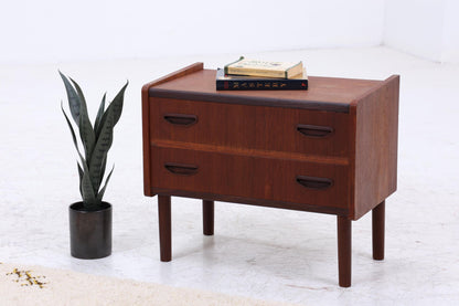 Vintage Teak Mini Kommode 60er Jahre | Danish Design Mid Century Holz Nachttisch mit Schubladen Aufbewahrung