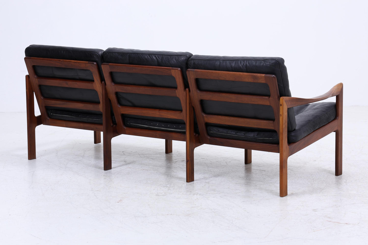 Mid Century Ledersofa von Illum Wikkelsø für Niels Eilersen / Musterring | Teak Sofa 60er Jahre
