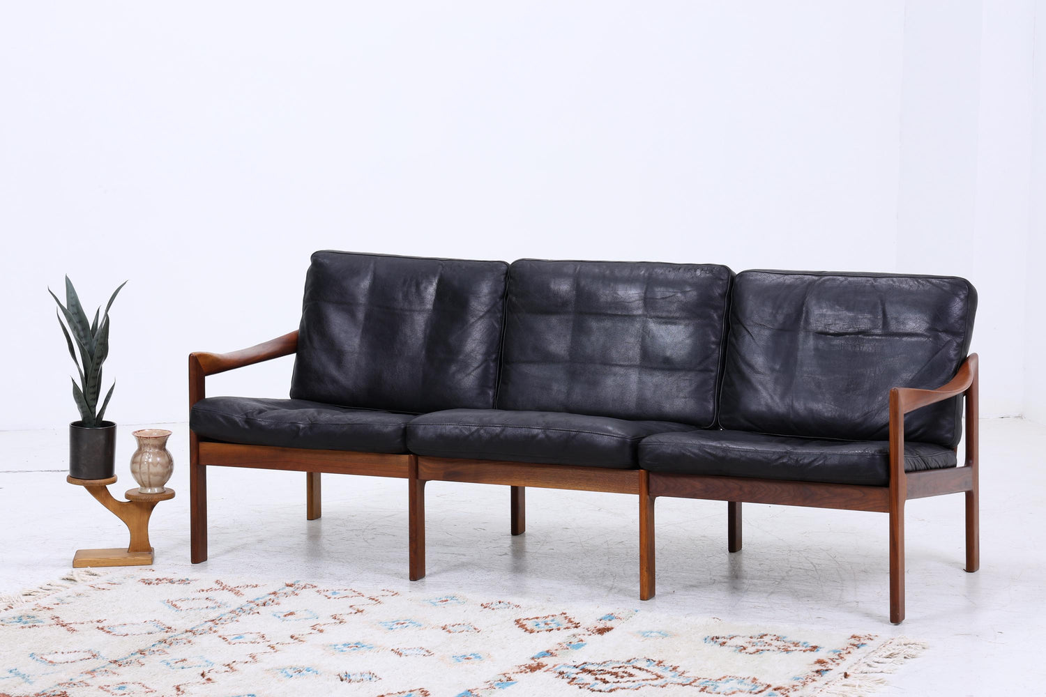 Mid Century Ledersofa von Illum Wikkelsø für Niels Eilersen / Musterring | Teak Sofa 60er Jahre
