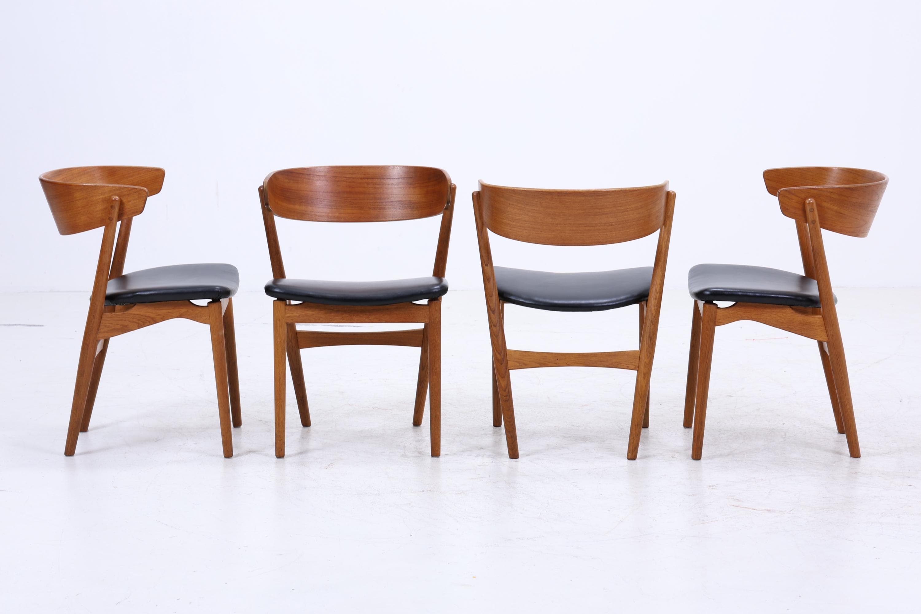 4er Set Teak Stühle von Helge Sibast "Modell 7" | Mid Century Danish Design Leder Stuhl | Vintage Designer
