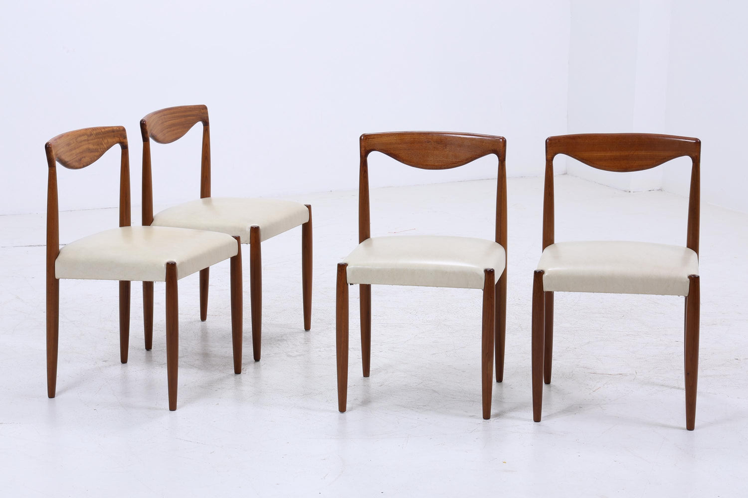 4er Set Teak Stühle Bambi Serie von Rolf Rastad &amp; Adolf Relling für Gustav Bahus | Mid Century Danish Design Leder Stuhl | Vintage Designer