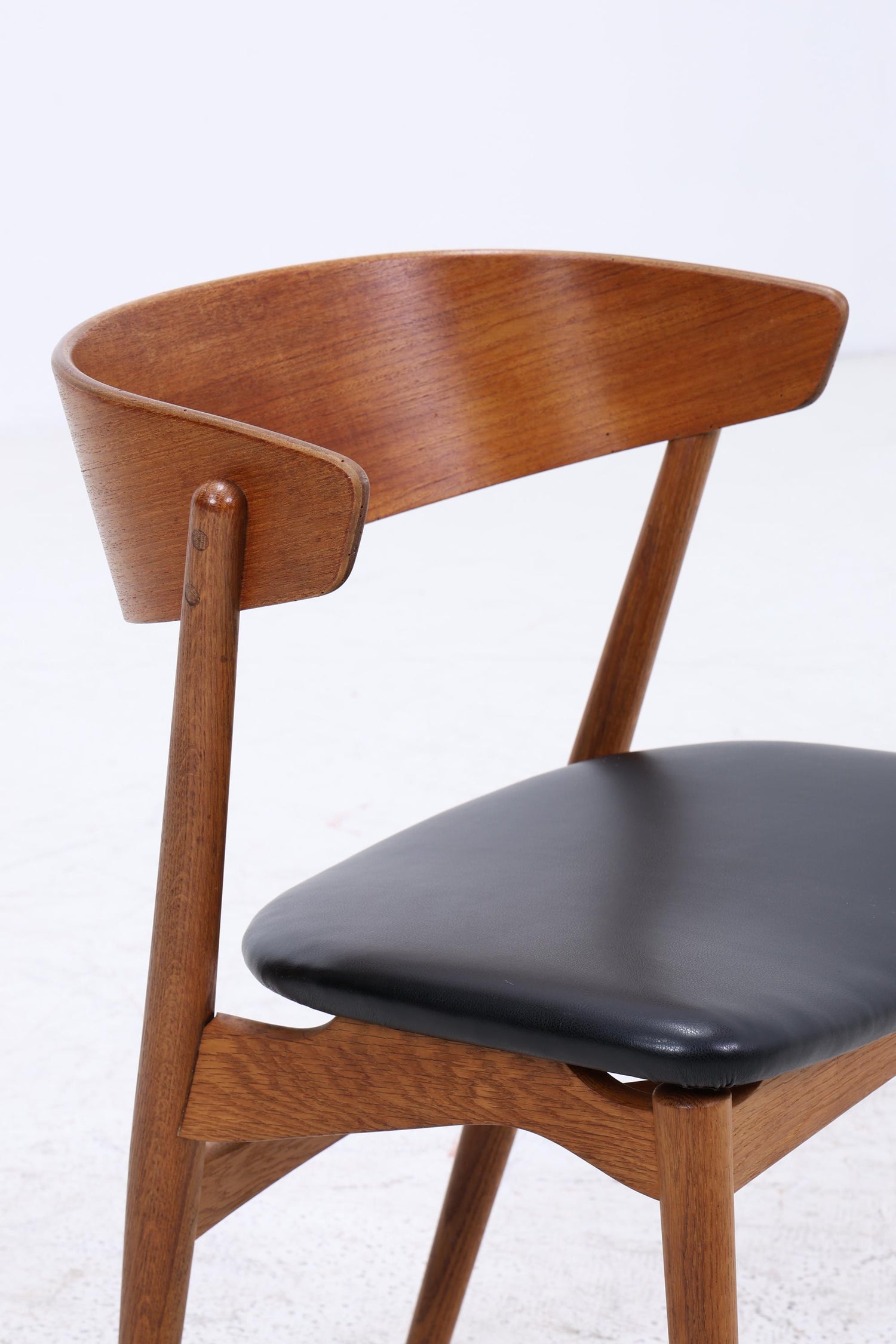 Teak Stuhl Modell 7 von Helge Sibast | Danish Mid Century Design Lederstuhl