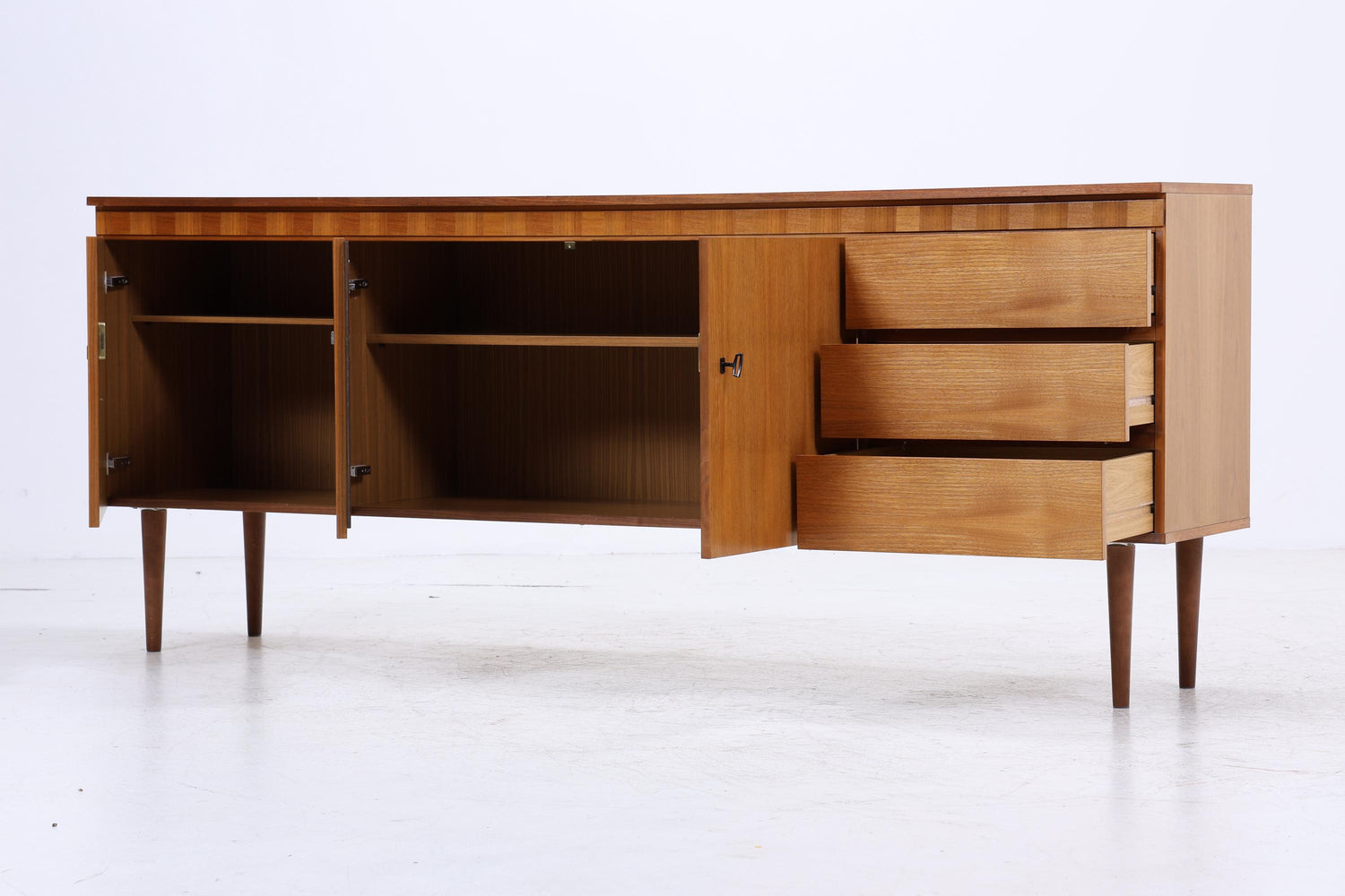 Vintage Teak Sideboard 60er Jahre | Mid Century Scandinavian Anrichte mit Schubladen &amp; Schiebetüren Holz Aufbewahrung