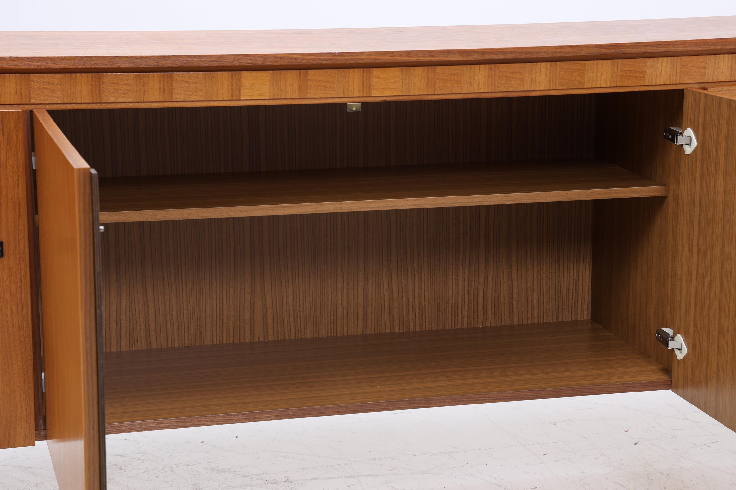 Vintage Teak Sideboard 60er Jahre | Mid Century Scandinavian Anrichte mit Schubladen &amp; Schiebetüren Holz Aufbewahrung