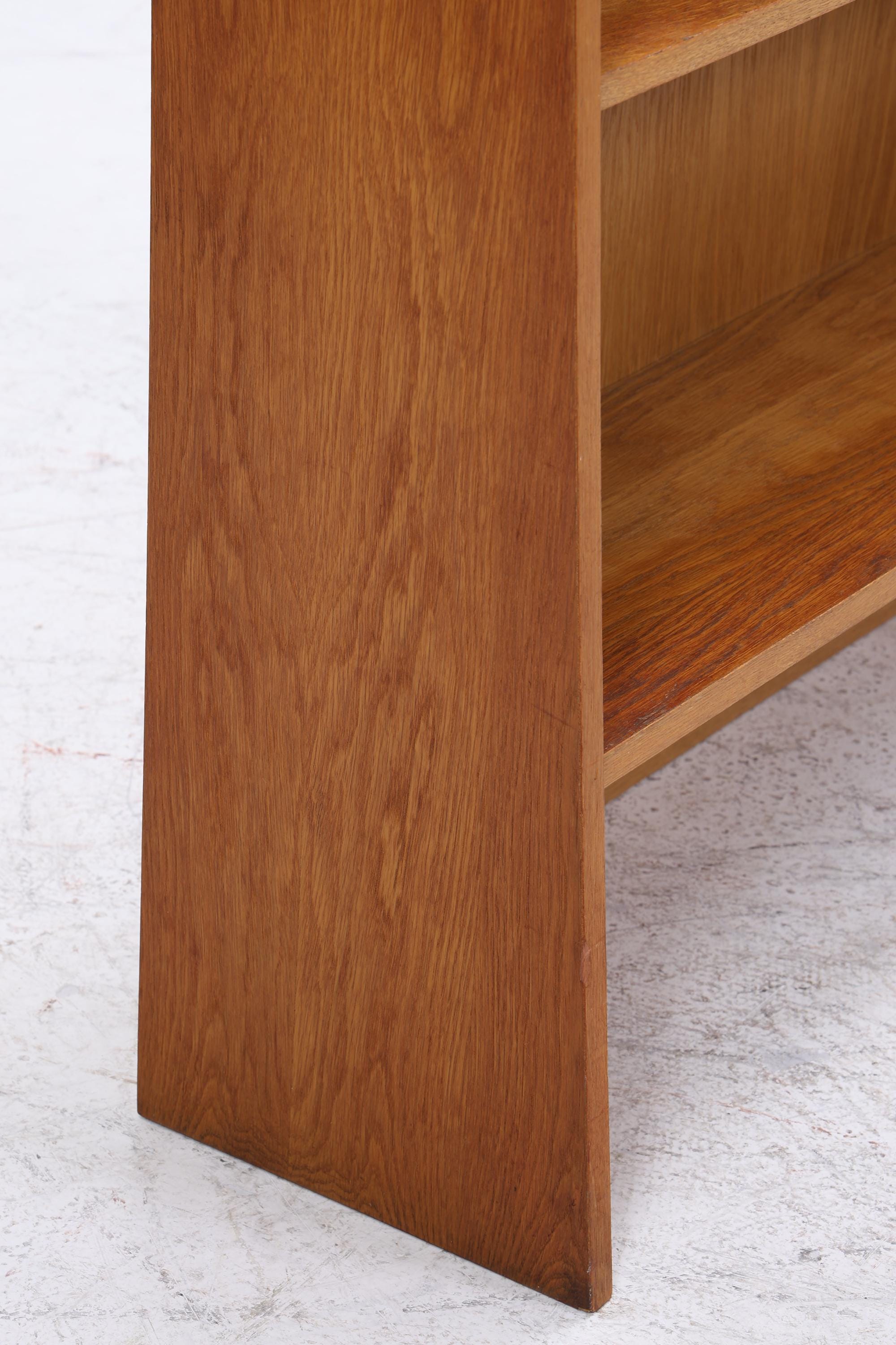 Vintage Hellerau Bücherregal aus Eiche | Mid Century Regal | 60er Retro Holz Aufbewahrung
