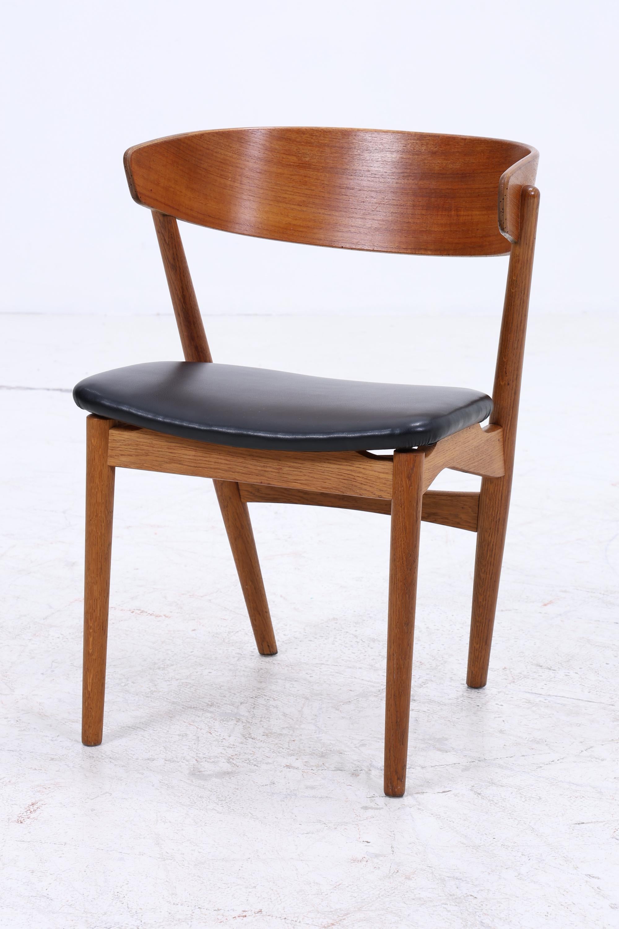 Teak Stuhl Modell 7 von Helge Sibast | Danish Mid Century Design Lederstuhl