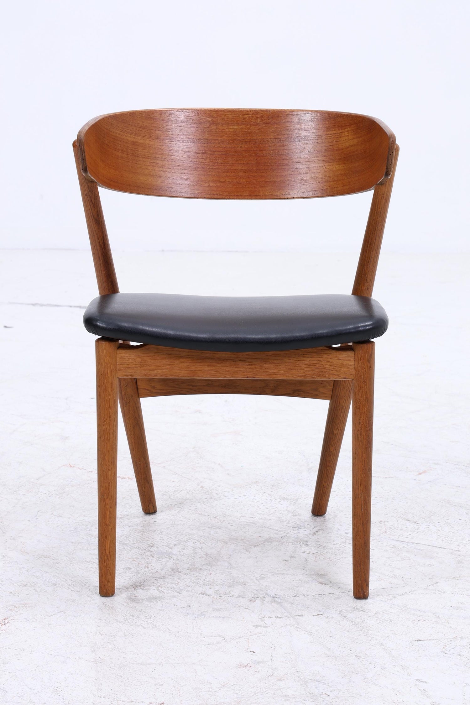 Teak Stuhl Modell 7 von Helge Sibast | Danish Mid Century Design Lederstuhl