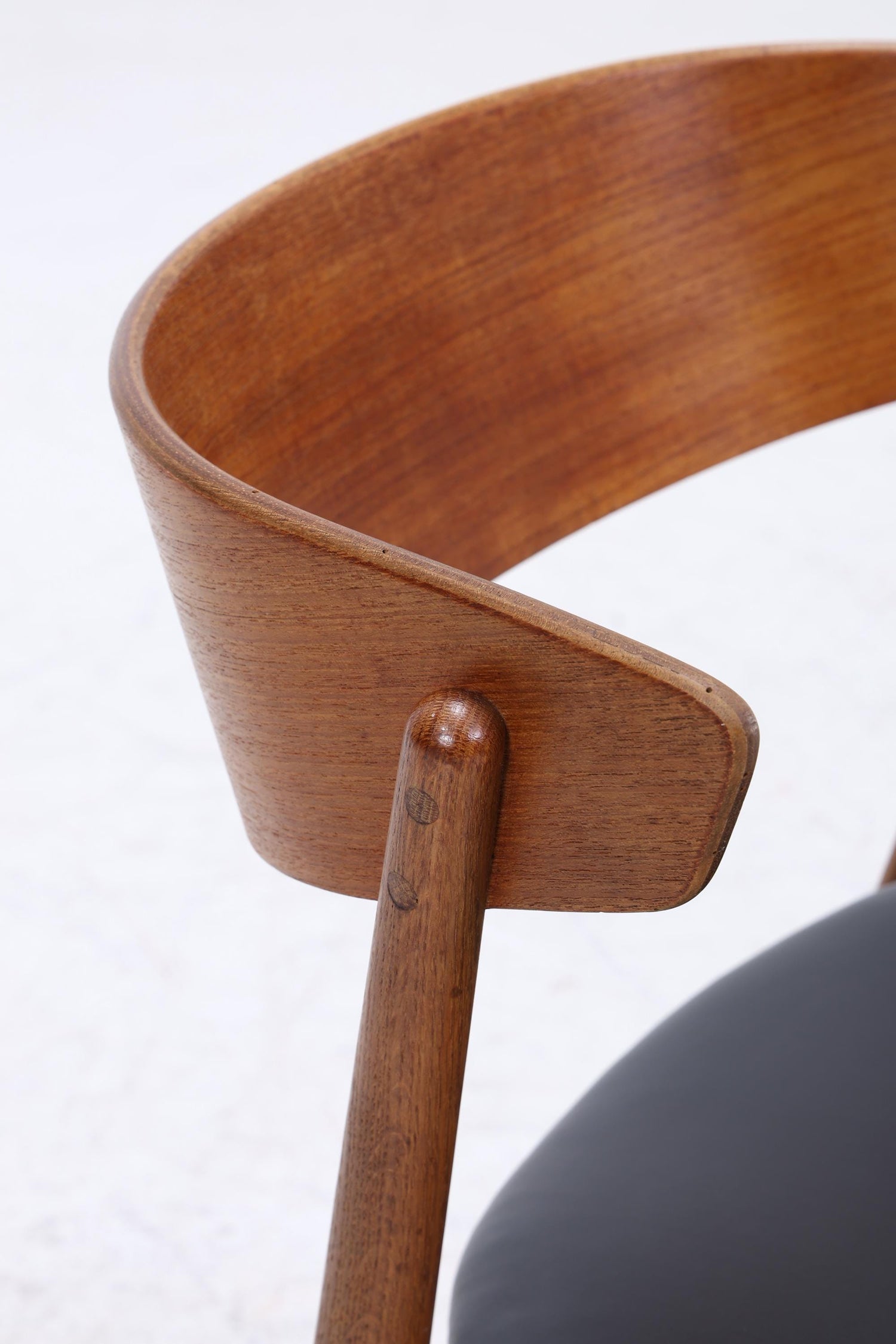 Teak Stuhl Modell 7 von Helge Sibast | Danish Mid Century Design Lederstuhl