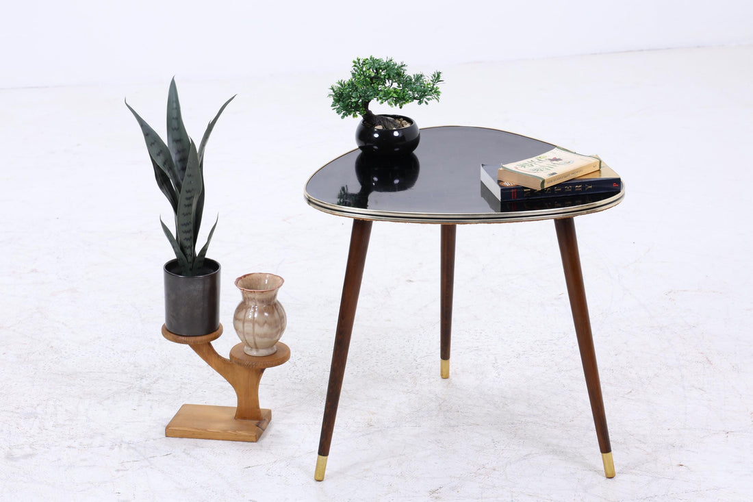 Vintage Beistelltisch in Nierenform – Schwarz verzierte Tischplatte | Mid Century Design