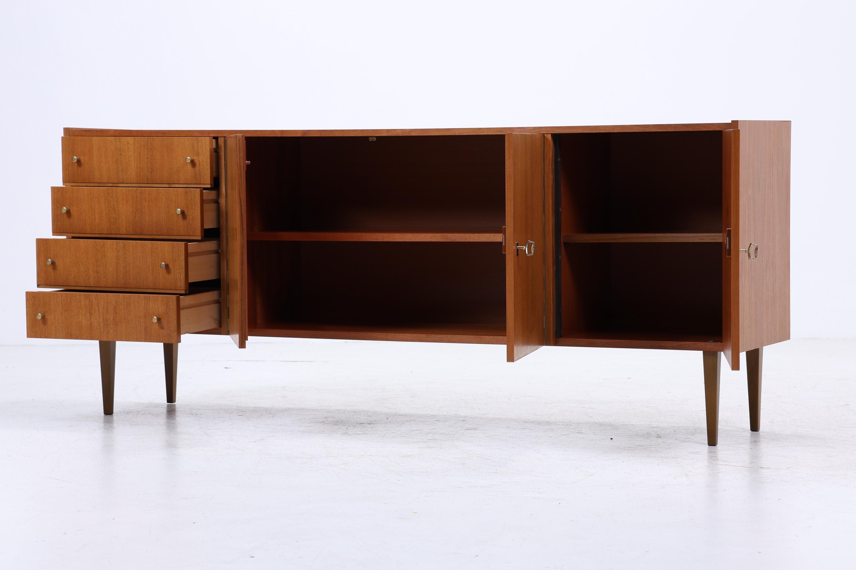 Vintage Sideboard aus Nussbaum | Mid Century Lowboard mit Schubladen &amp; Türen | 60er Jahre Design