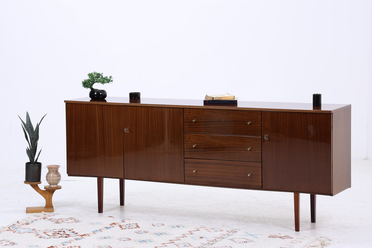 Vintage Hochglanz Sideboard 60er Jahre | Mid Century Anrichte mit Schubladen &amp; Fächern Aufbewahrung